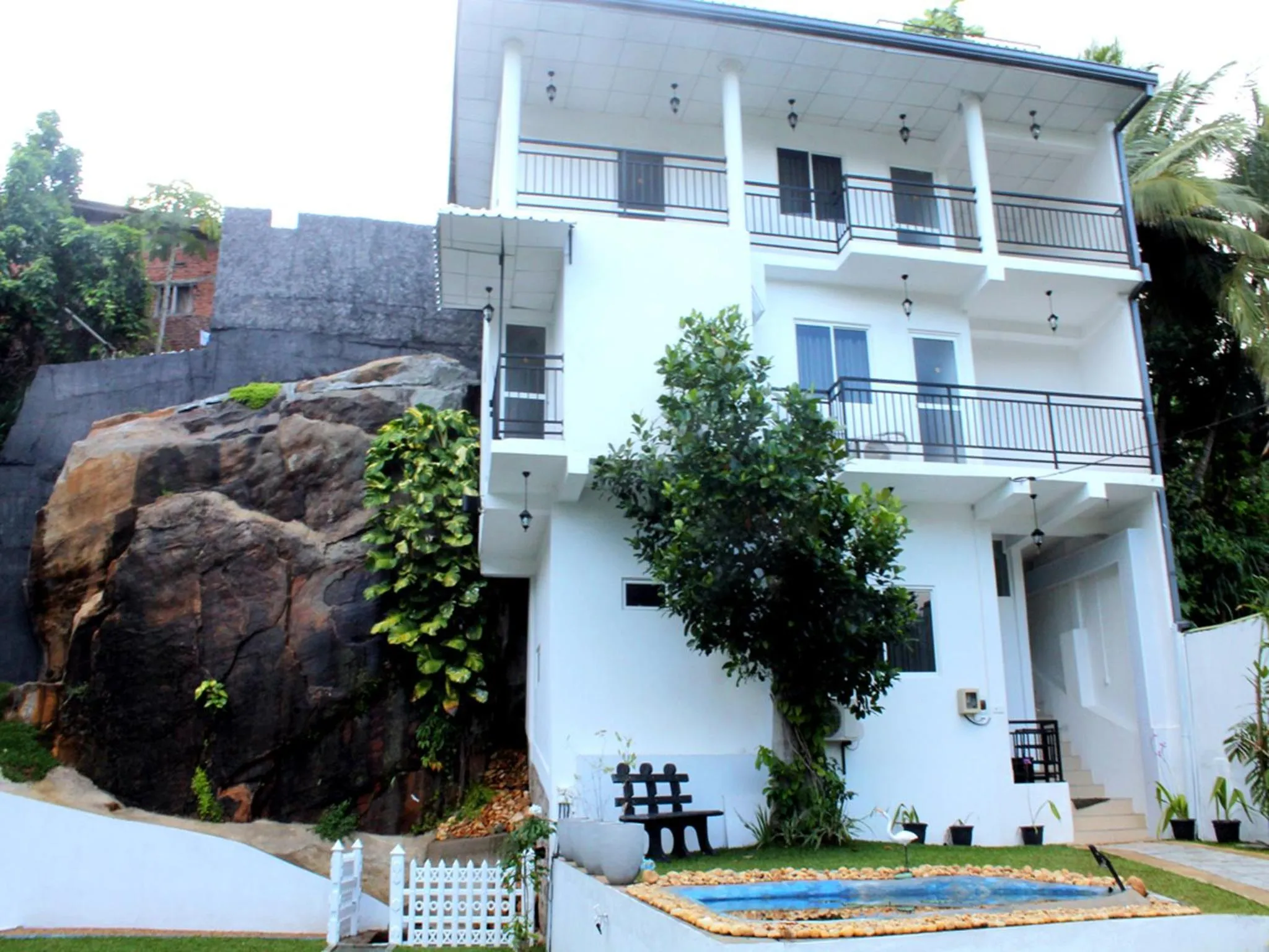 Facade/entrance in Elliot Nature Resort