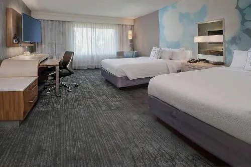 Comfort Inn & Suites Bethlehem Lehigh Valley Airport