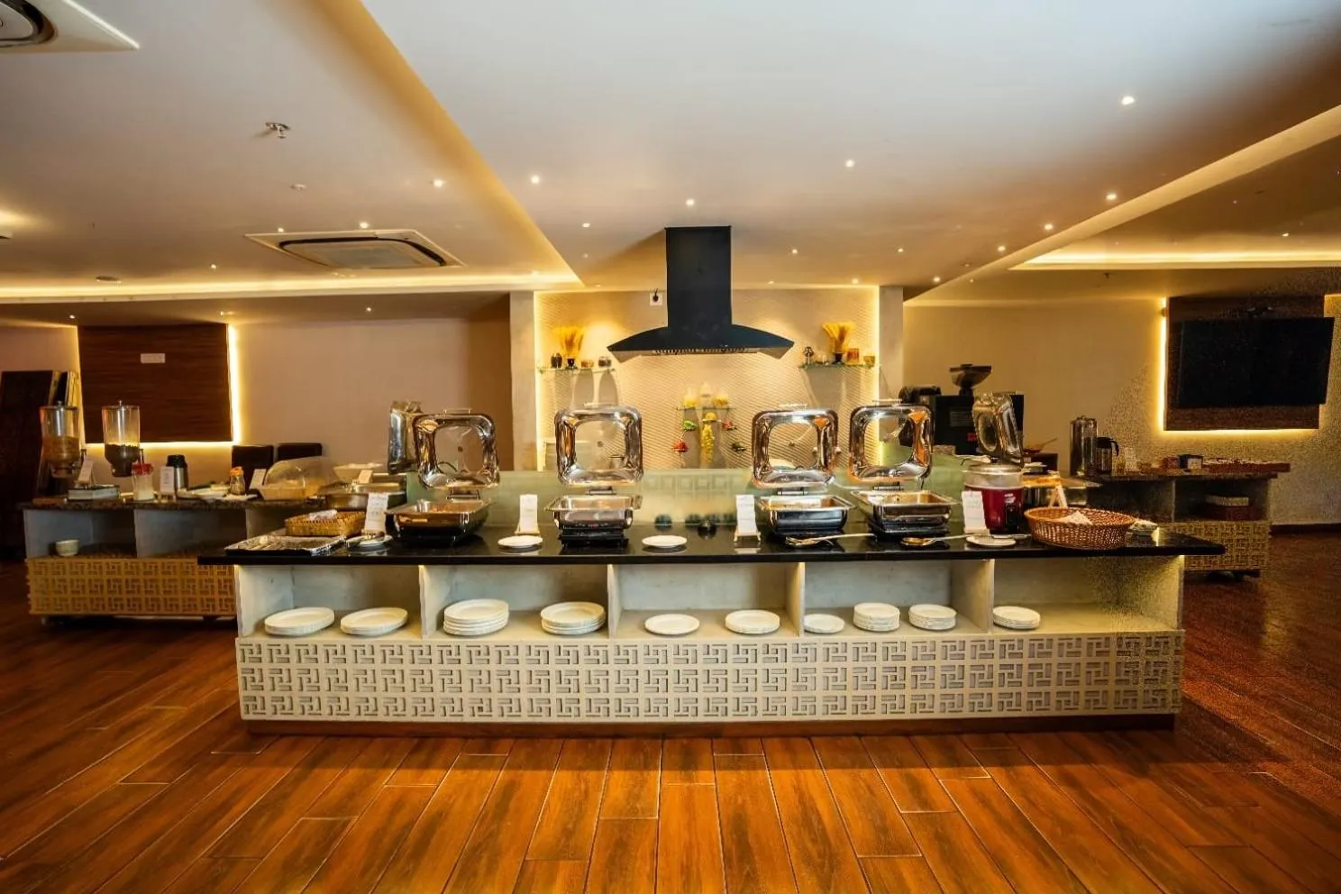 Restaurant/places to eat in Southern Star,Davangere