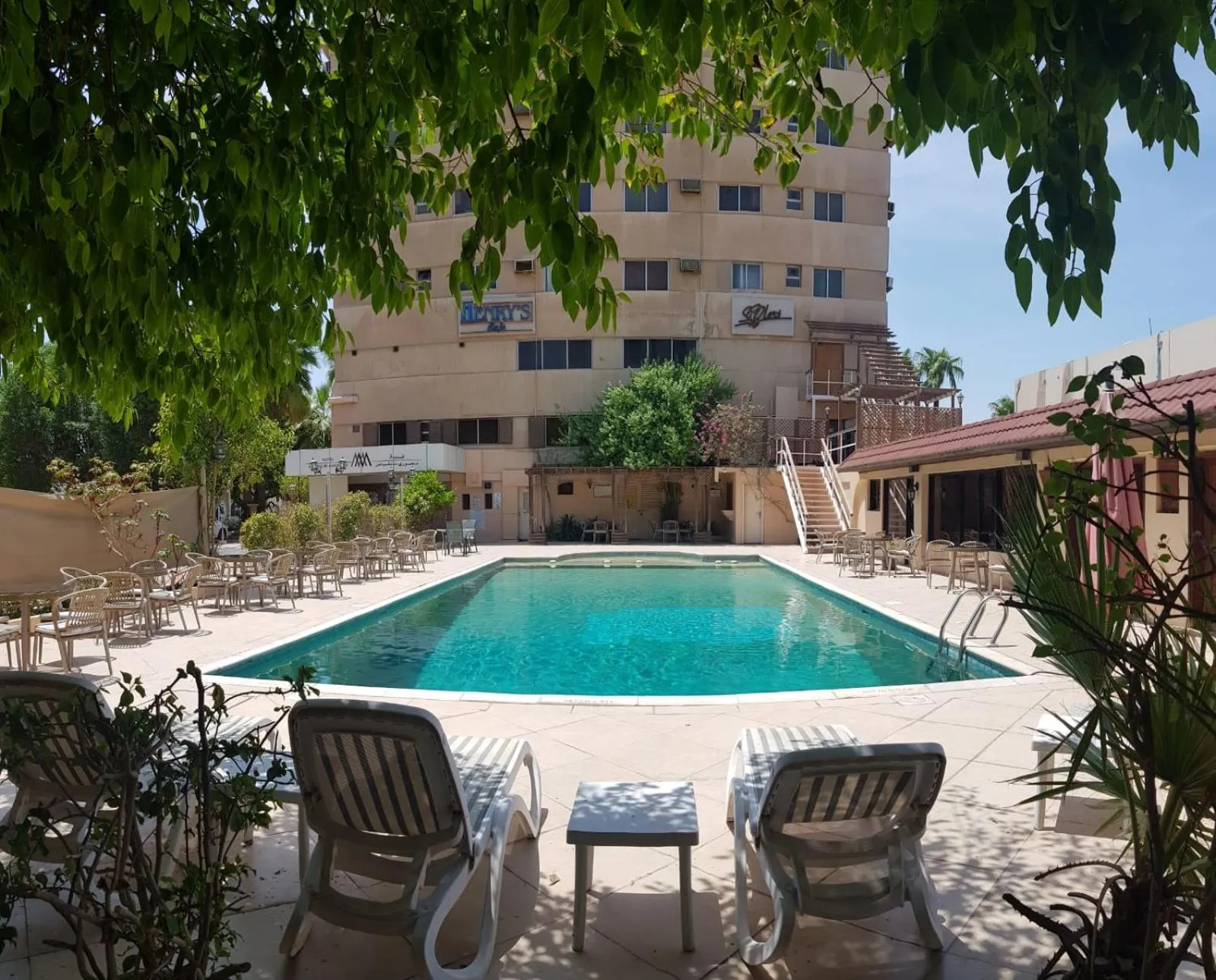 Swimming pool in Mansouri Mansions Hotel