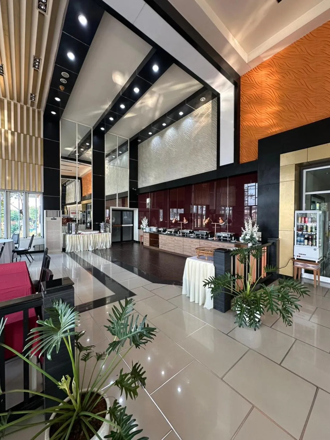 Restaurant/places to eat in Akelada Hotel