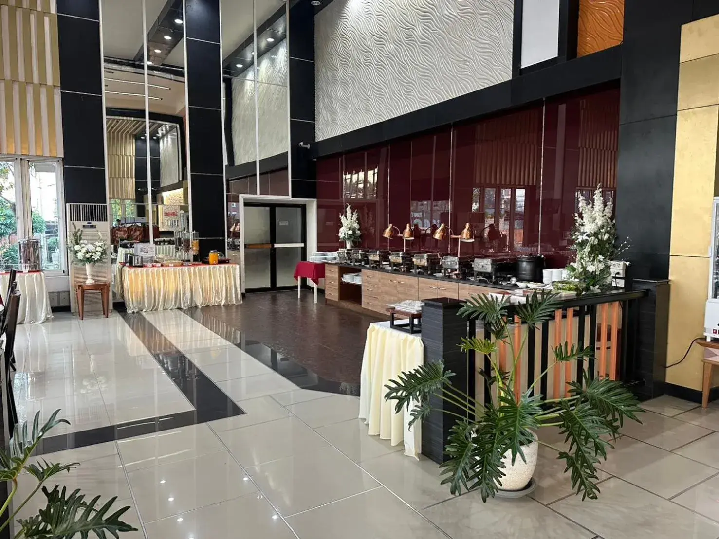 Restaurant/places to eat in Akelada Hotel Restaurant/places to eat in Akelada Hotel