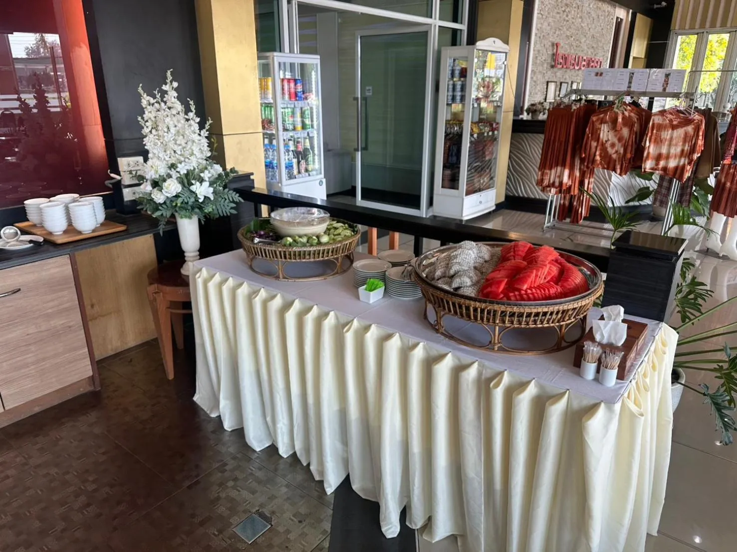 Food in Akelada Hotel