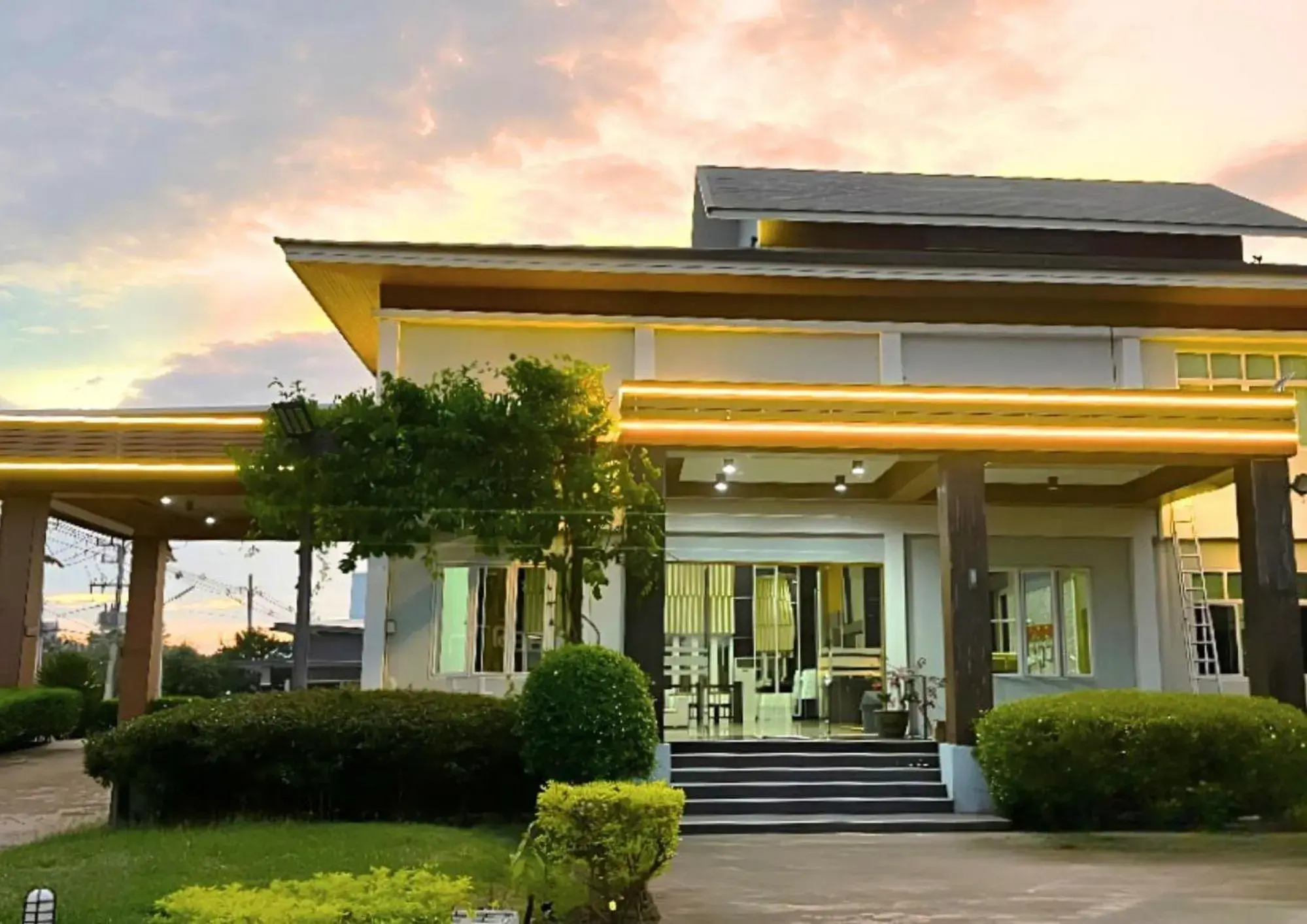 Facade/entrance in Akelada Hotel Facade/entrance in Akelada Hotel