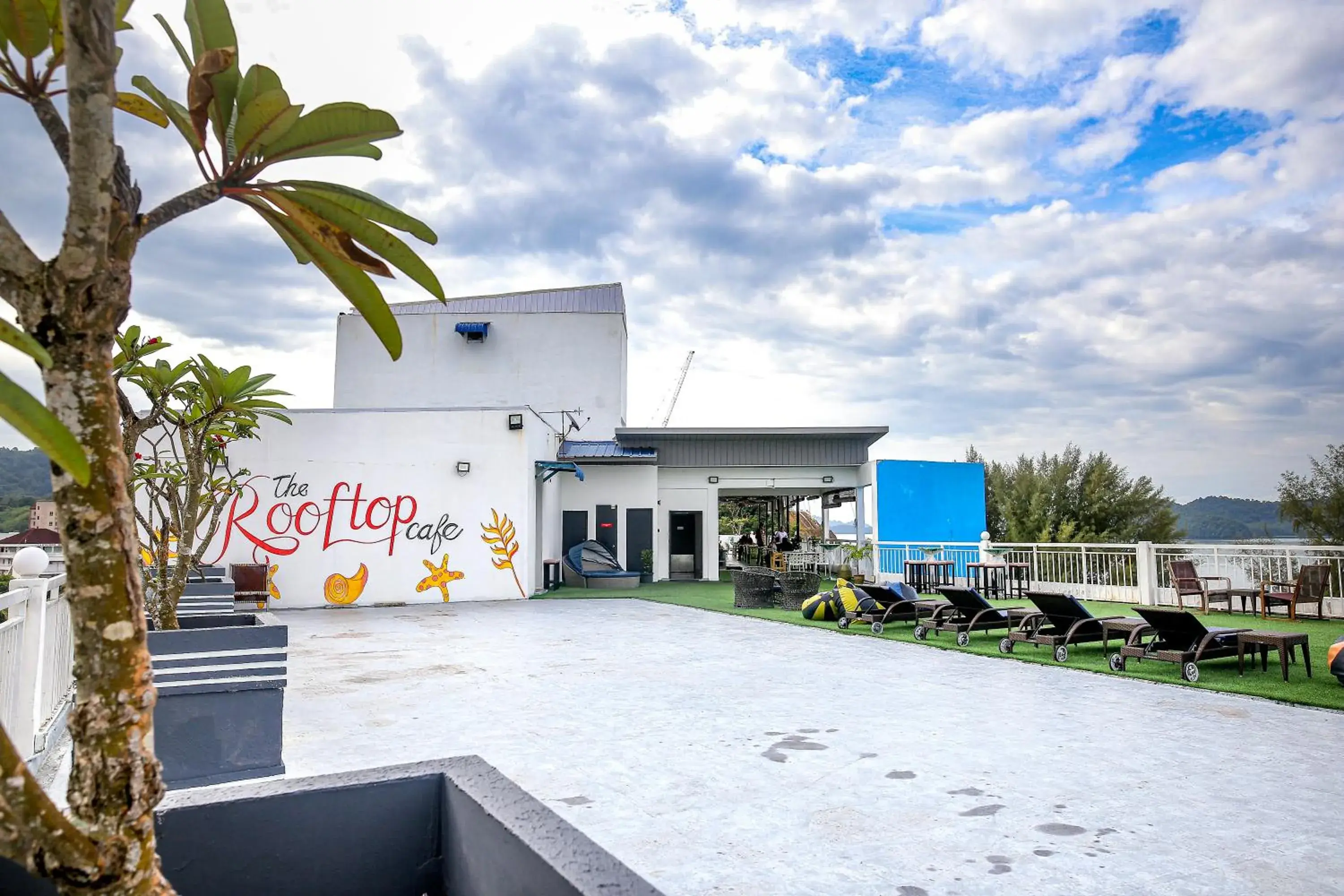 Restaurant/places to eat in Langkapuri Resort Langkawi Restaurant/places to eat in Langkapuri Resort Langkawi