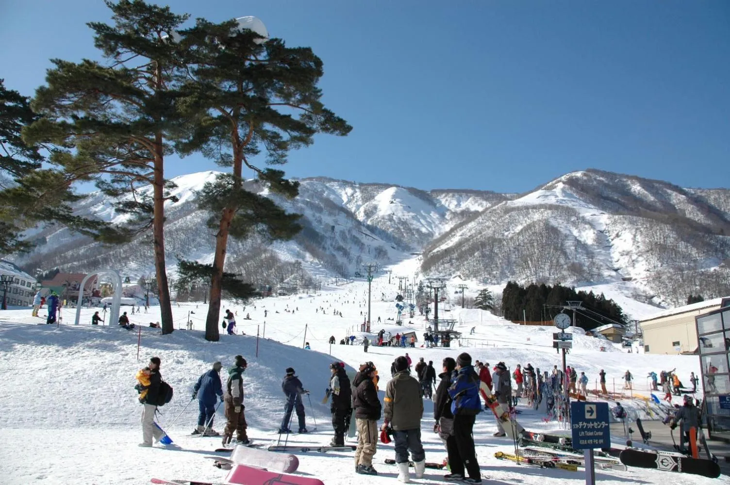 Winter in K's House Hakuba Alps - Travelers Hostel