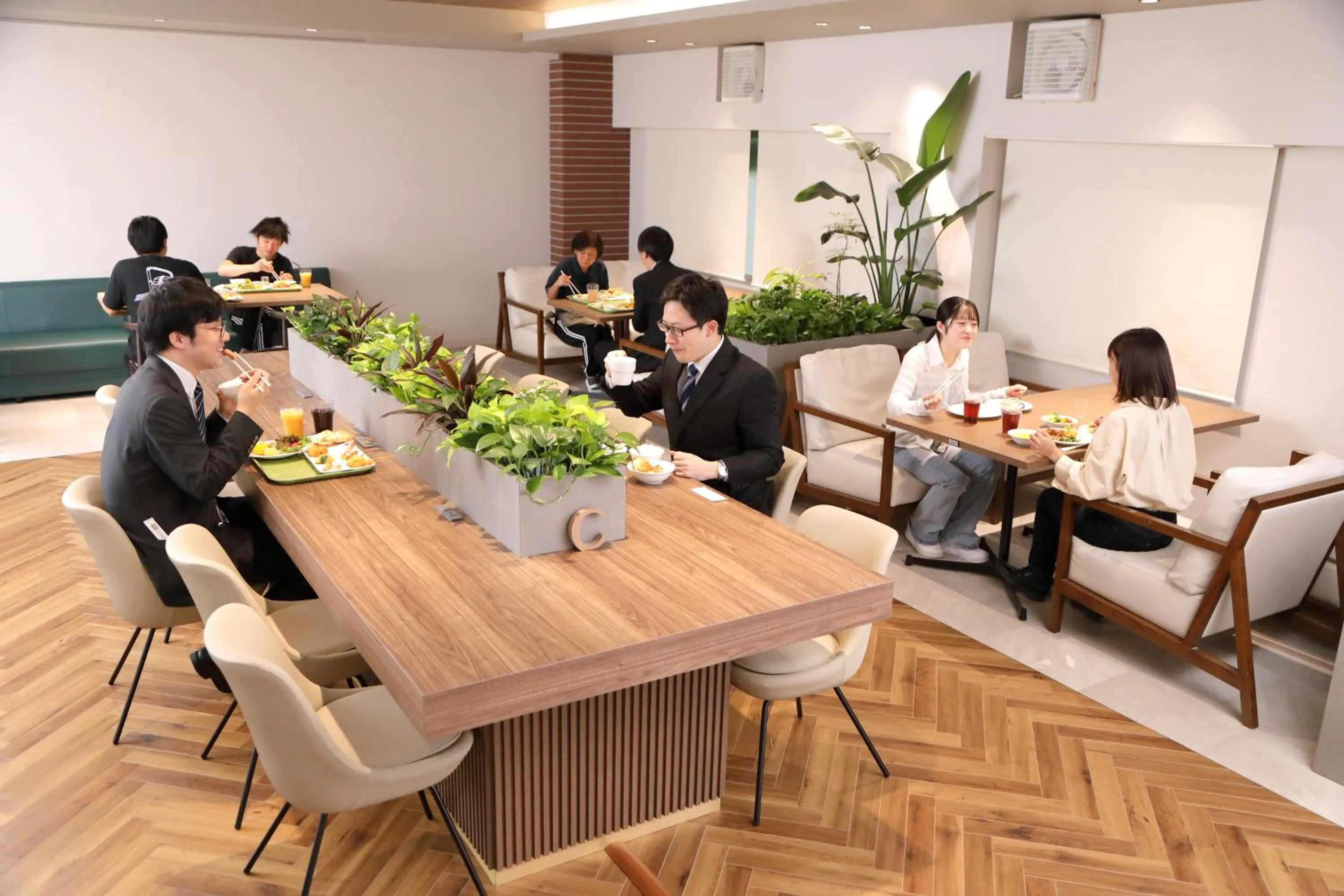 Restaurant/places to eat in Osaka Corona Hotel