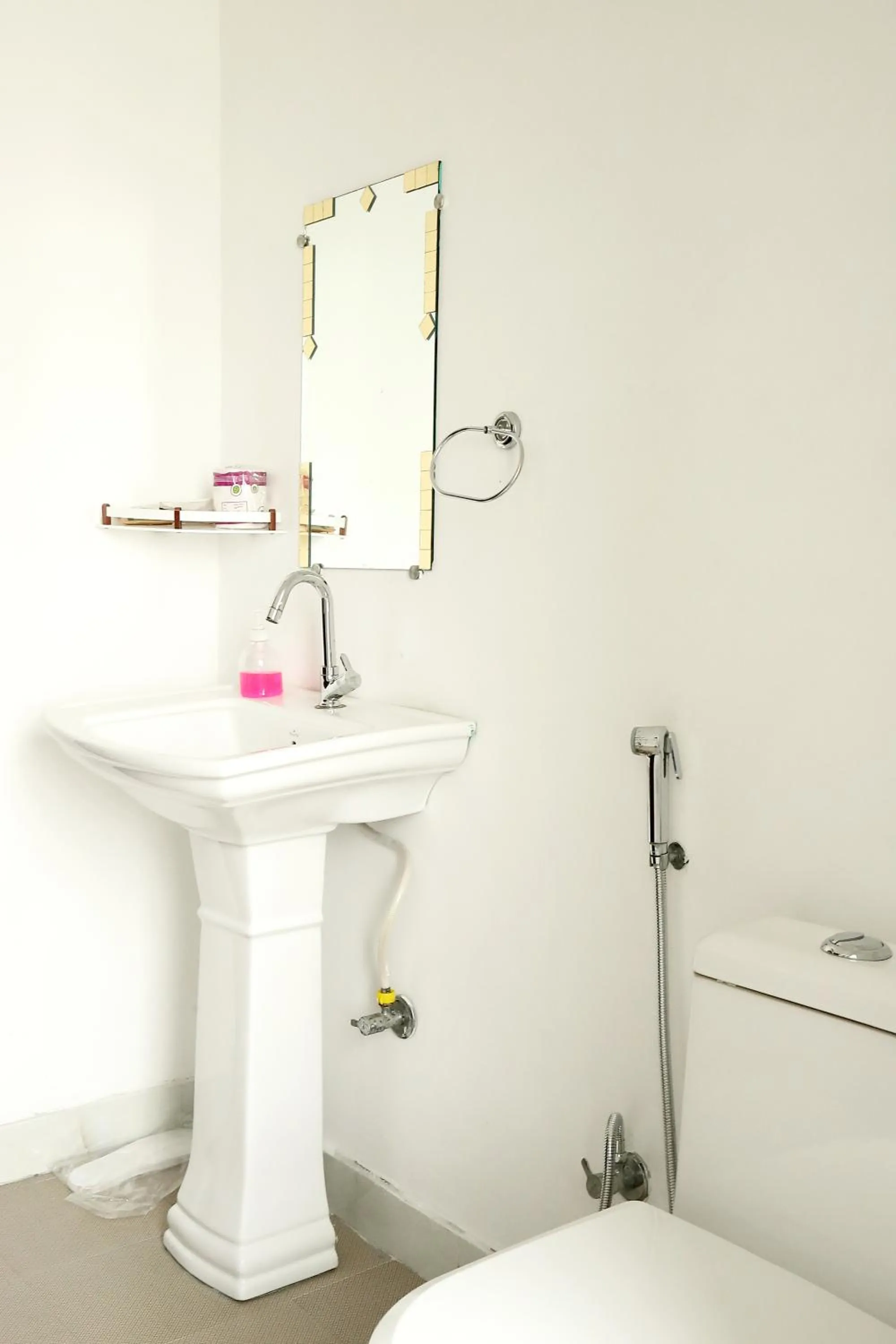 Bathroom in Teriwell Stay in Island Tower
