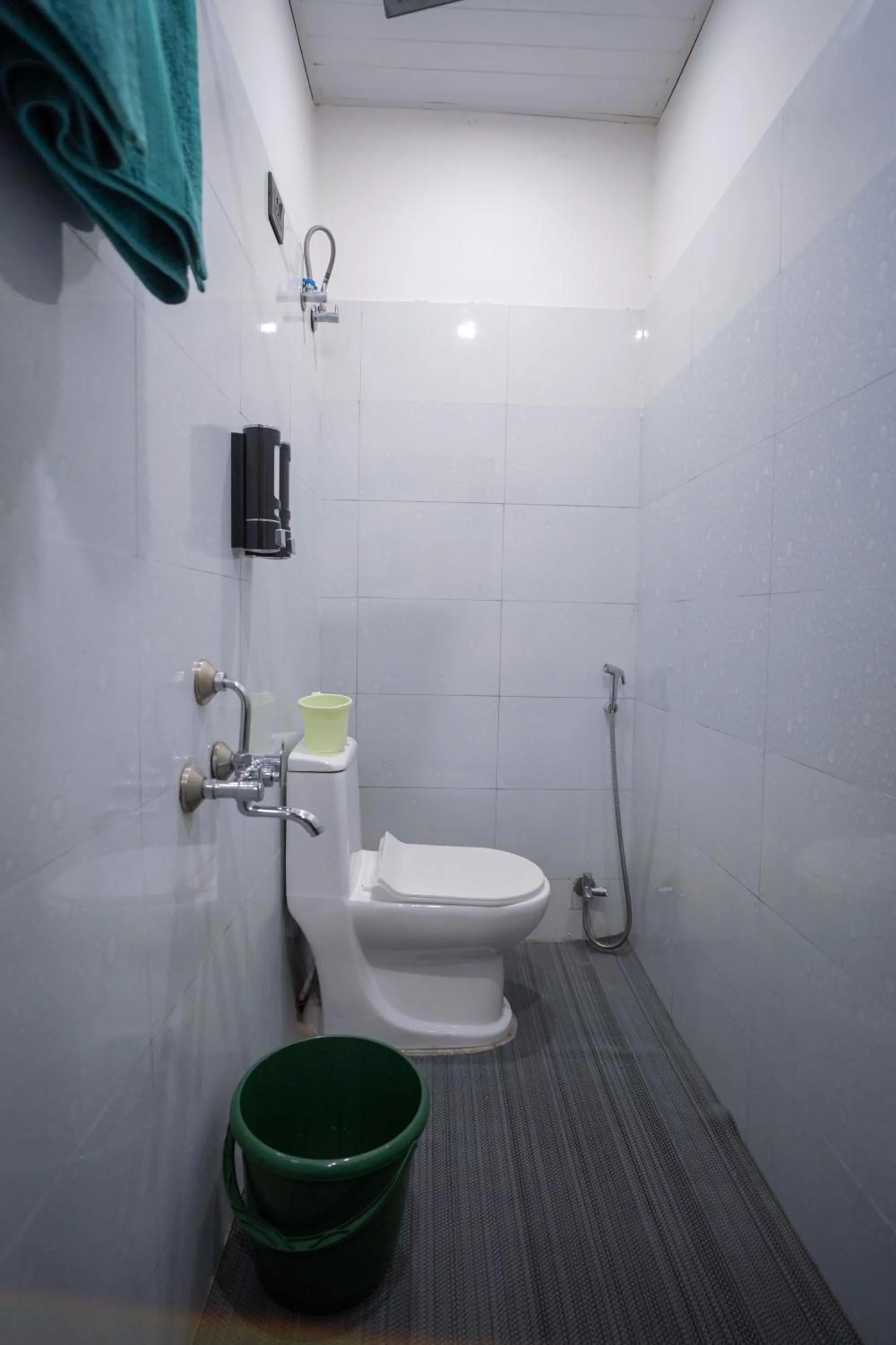 Bathroom in Teriwell Stay in Island Tower