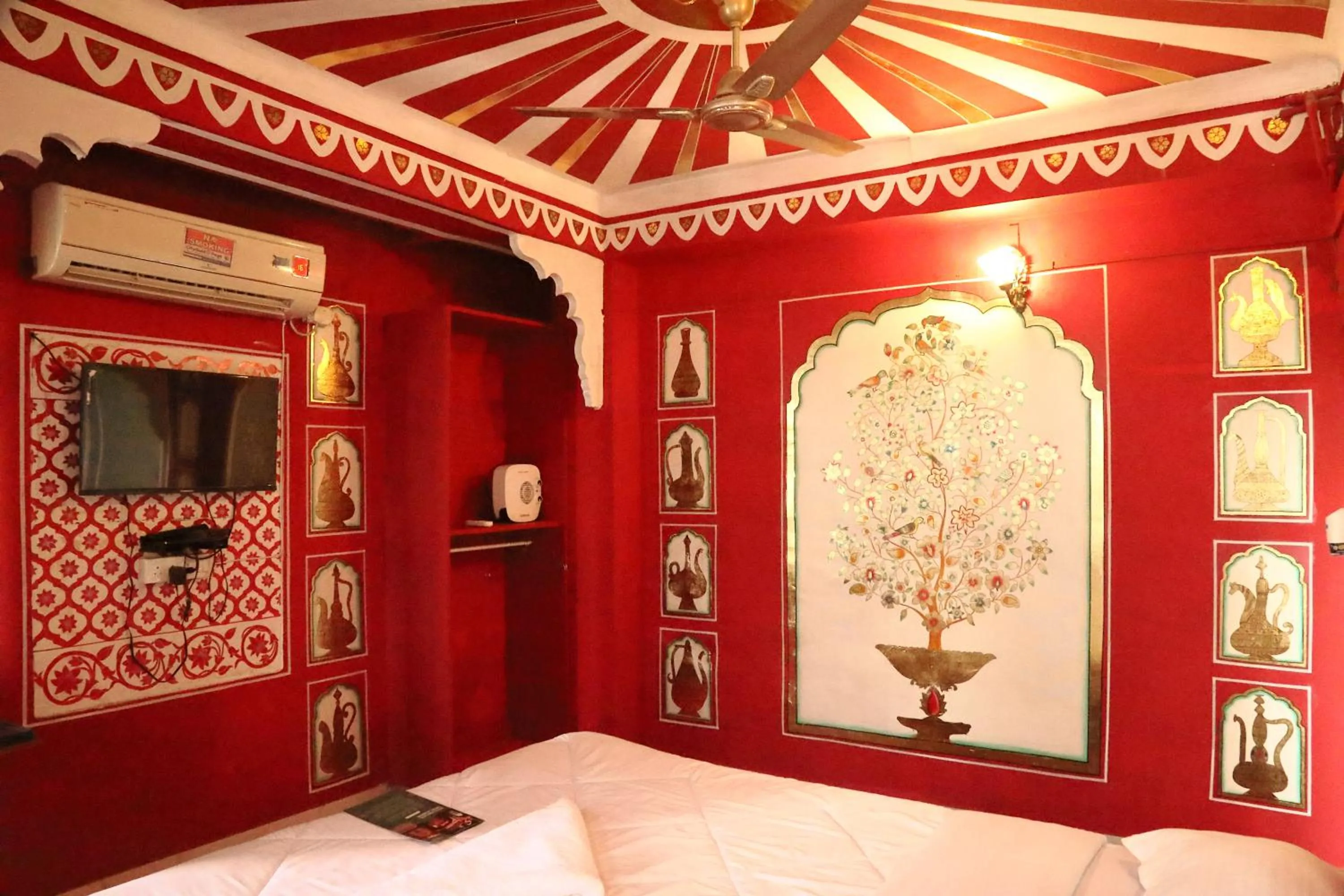 Bed in Teriwell Stay in Island Tower