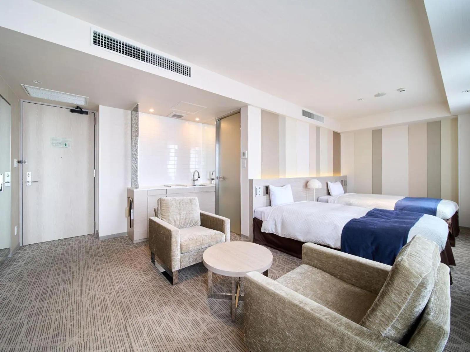 Photo of the whole room, Bed in Meitetsu Inn Kariya