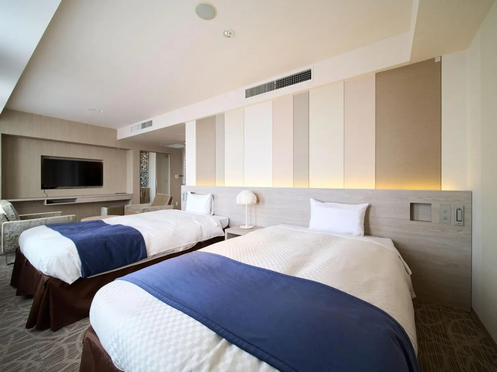 Photo of the whole room, Bed in Meitetsu Inn Kariya Photo of the whole room, Bed in Meitetsu Inn Kariya