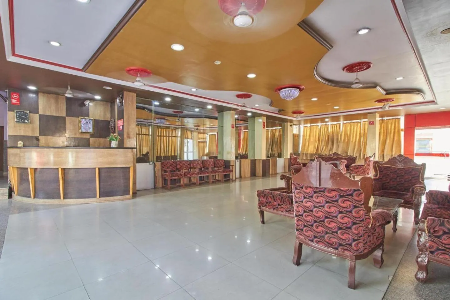 Lobby or reception in Hotel Deep Palace Near Bus Stand Udaipole