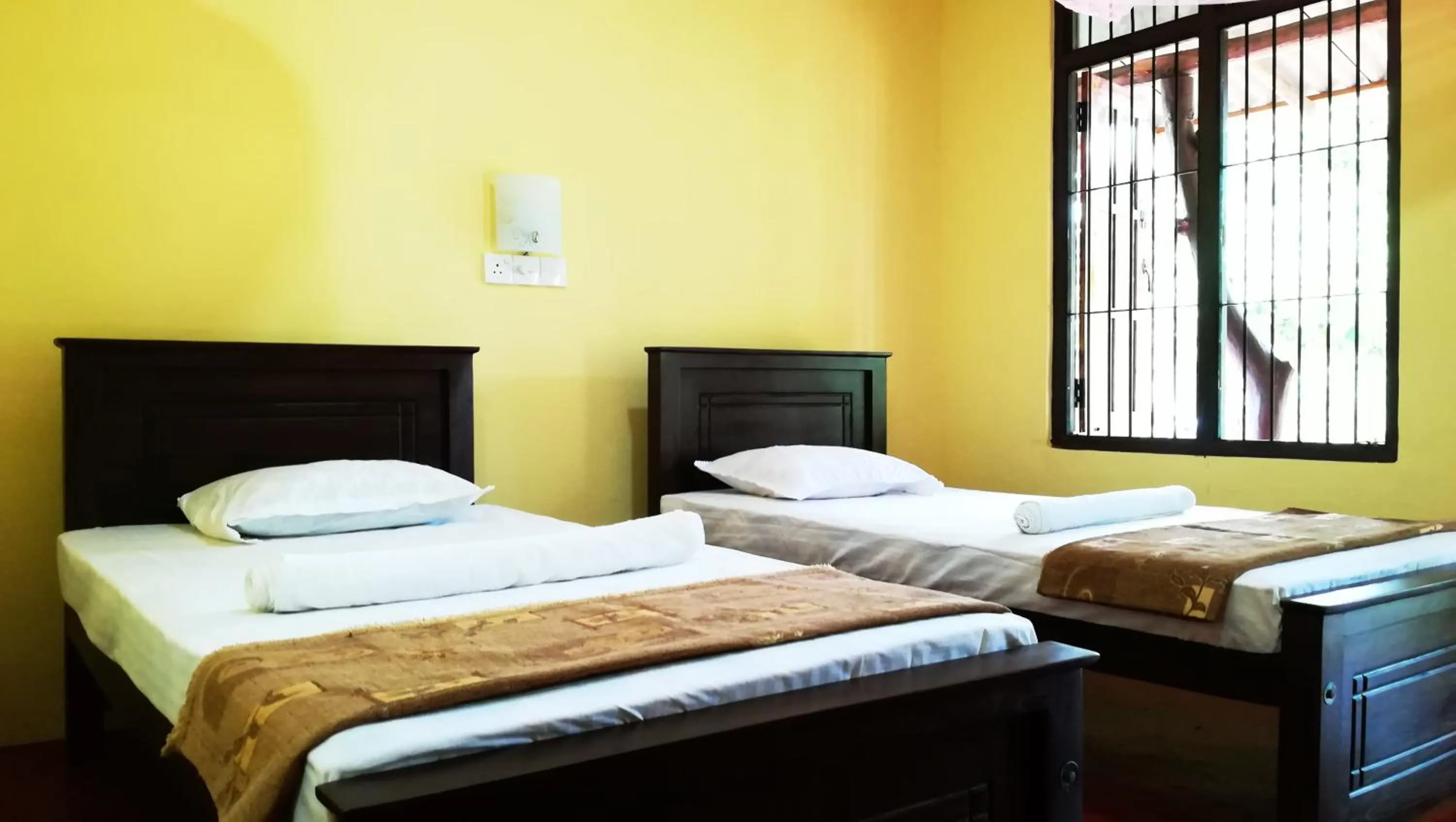 Bedroom, Bed in Araliya Self Cooking Resort Dambulla