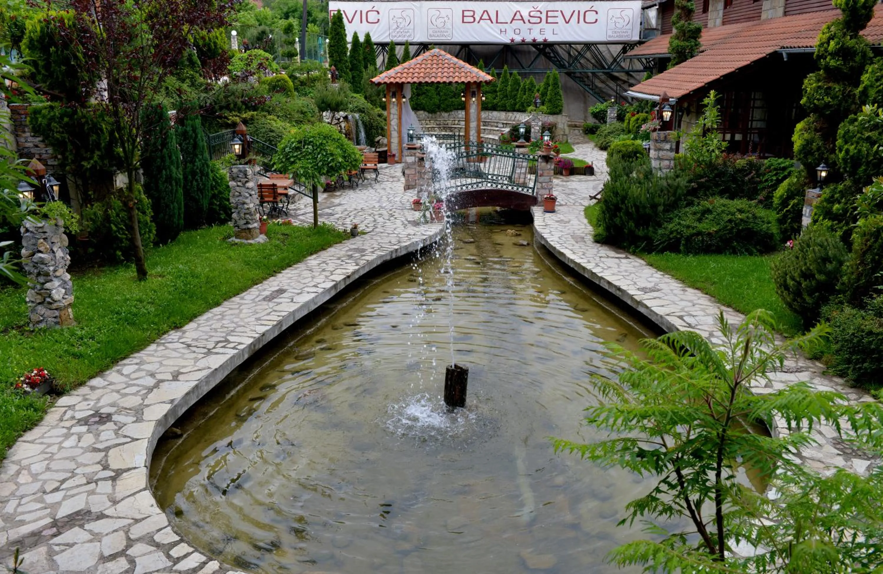 Restaurant/places to eat in Hotel Centar Balasevic
