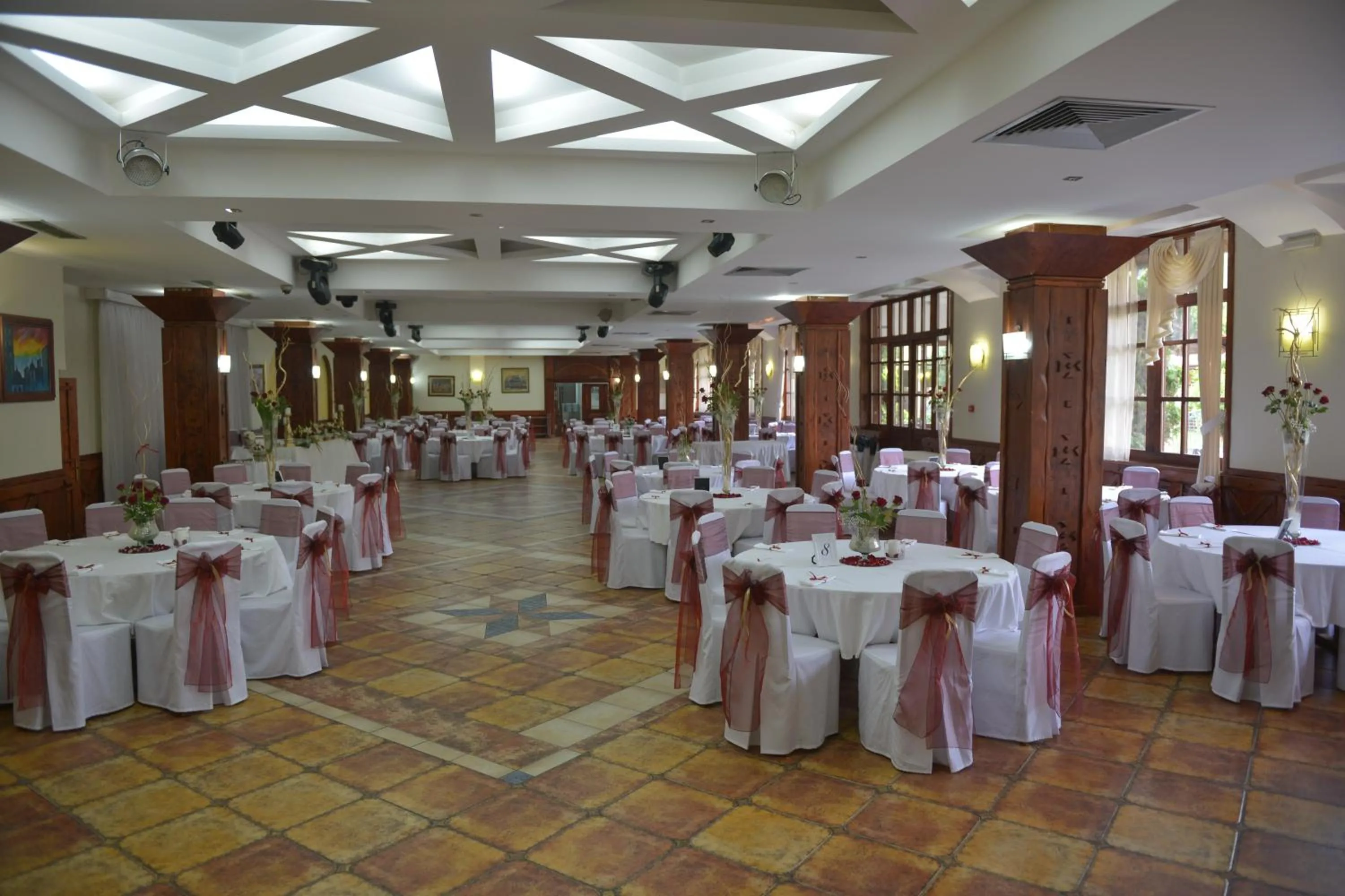 Restaurant/places to eat in Hotel Centar Balasevic