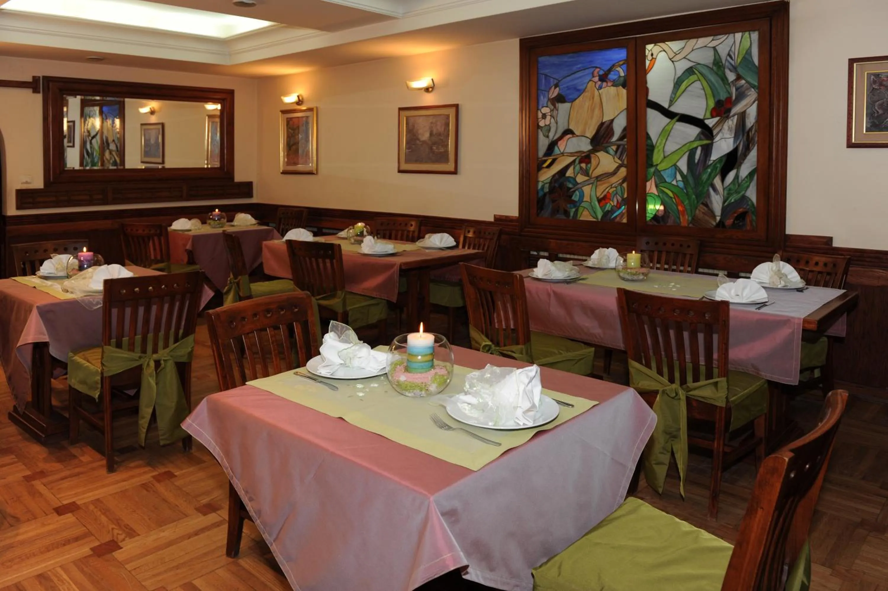 Restaurant/places to eat in Hotel Centar Balasevic