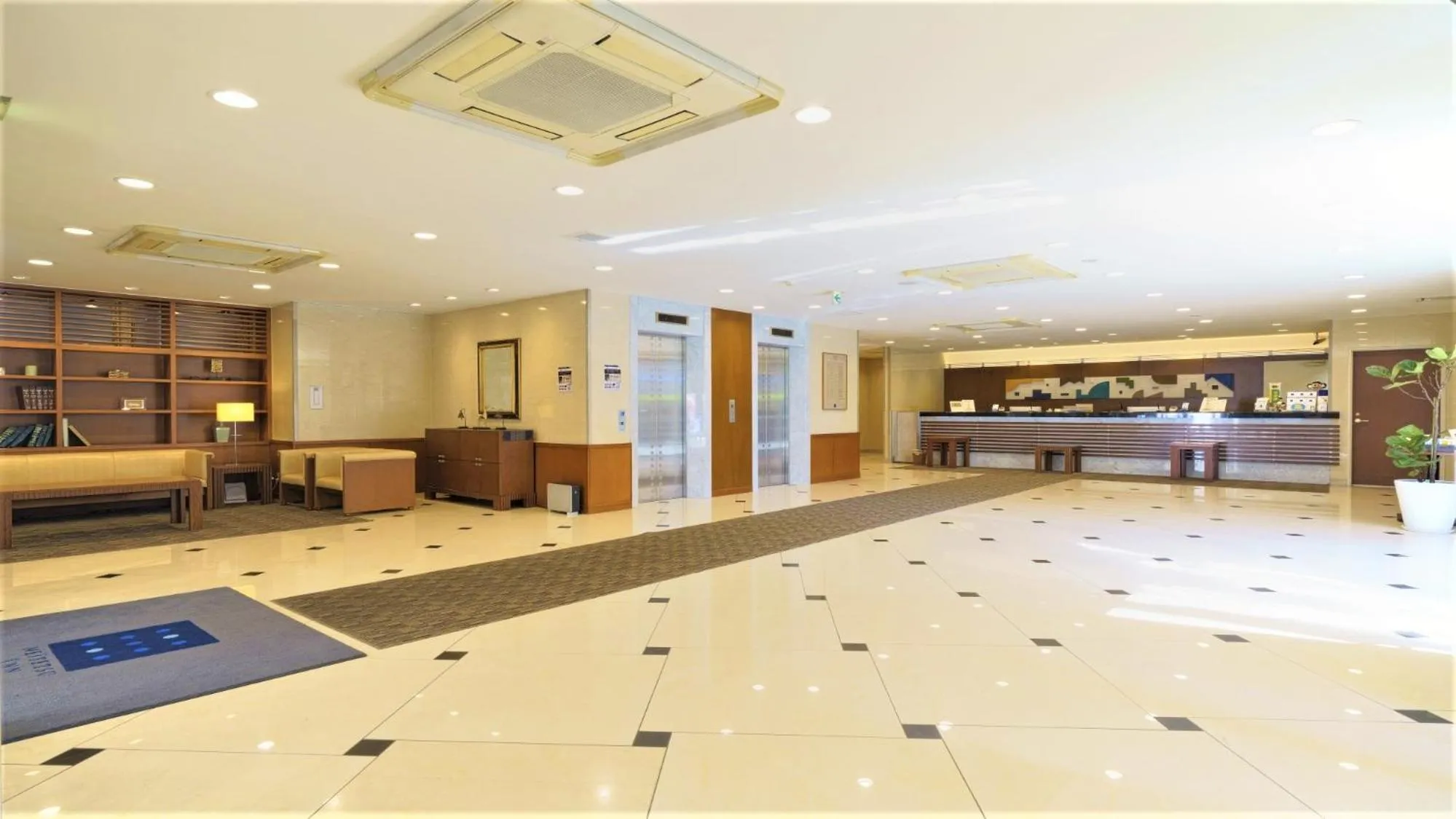 Lobby or reception in Meitetsu Inn Nagoya Kanayama