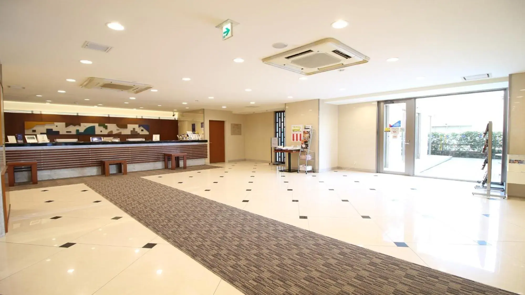 Lobby or reception in Meitetsu Inn Nagoya Kanayama Lobby or reception in Meitetsu Inn Nagoya Kanayama