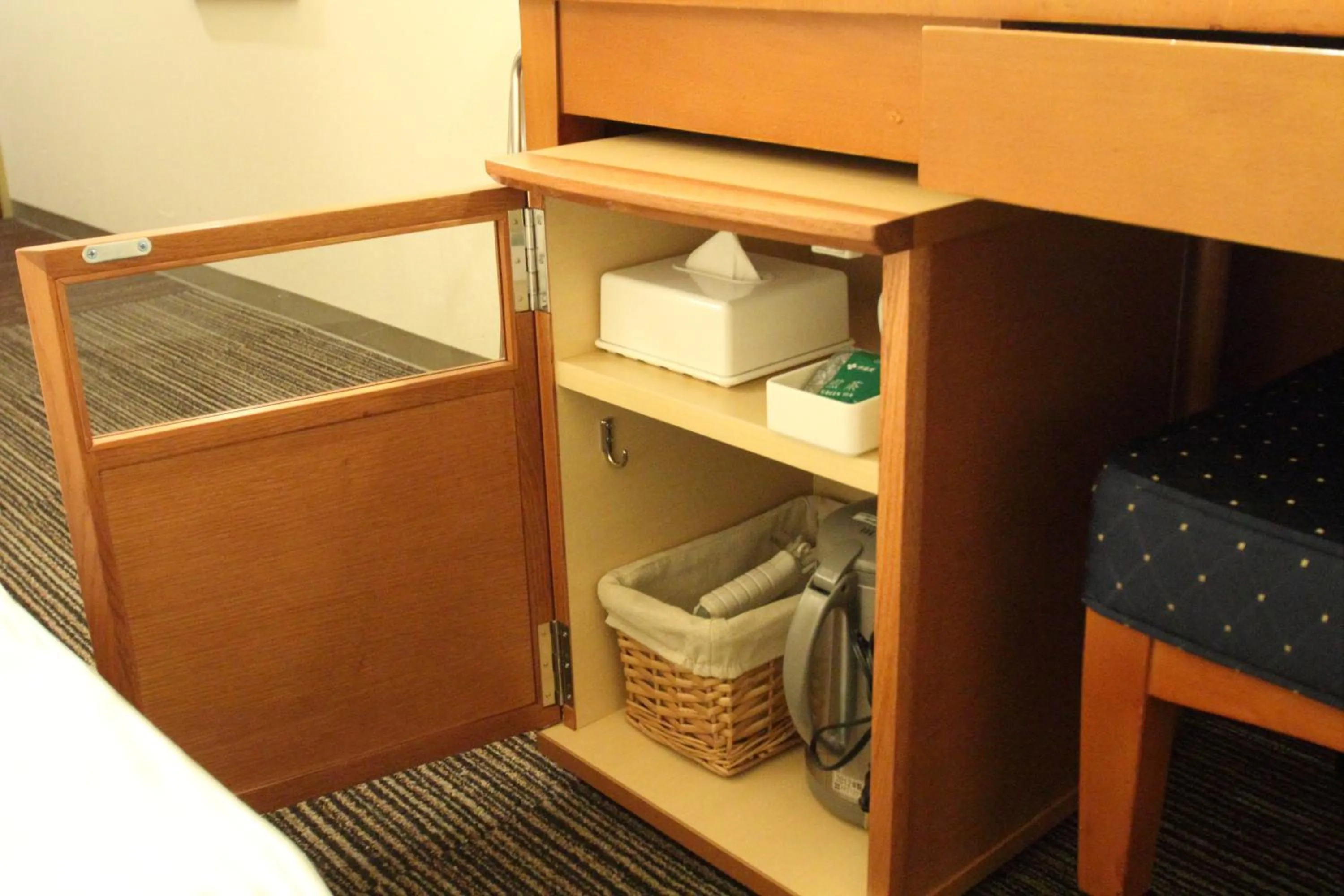 Photo of the whole room in Meitetsu Inn Nagoya Kanayama