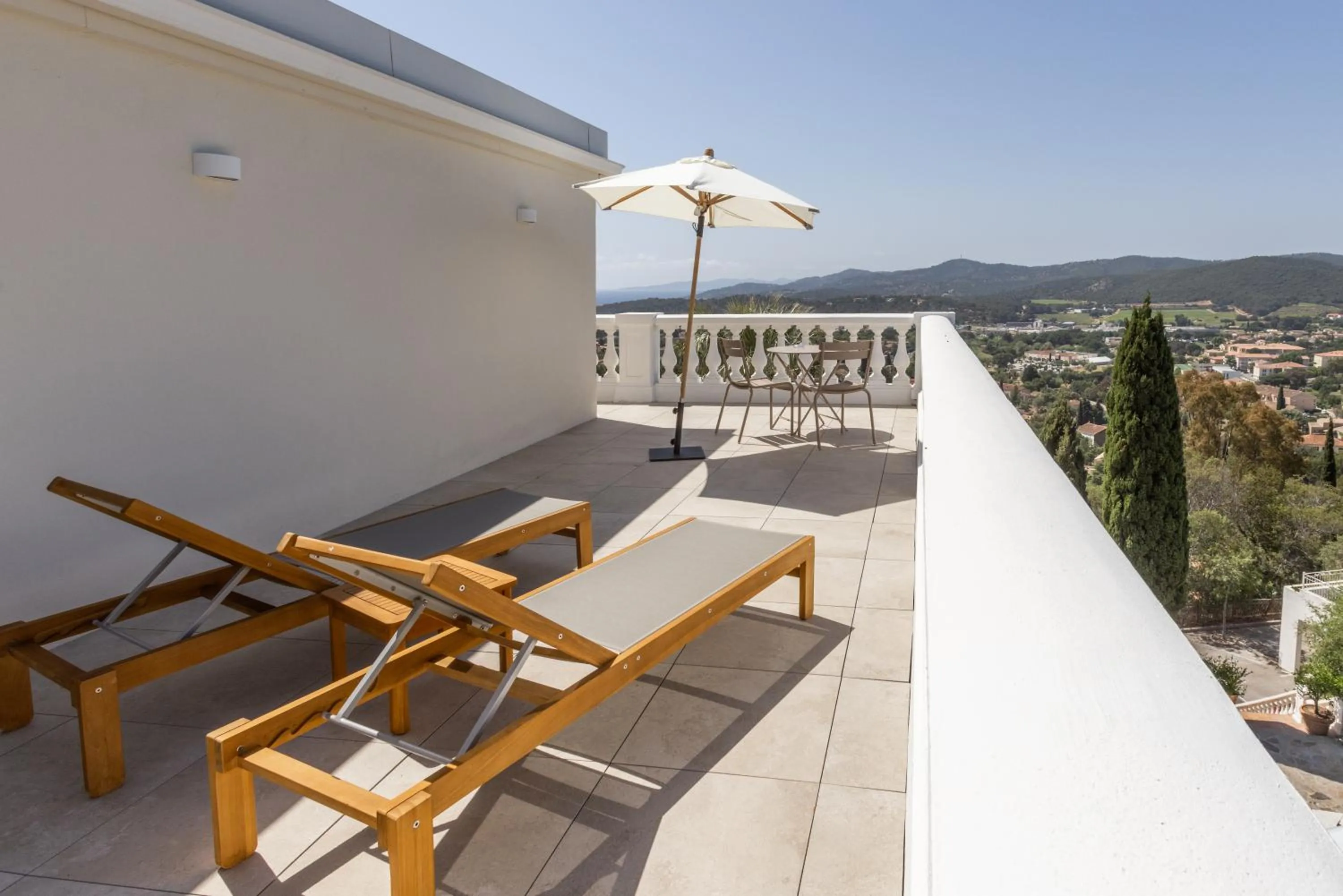 Balcony/Terrace in Le Mirage