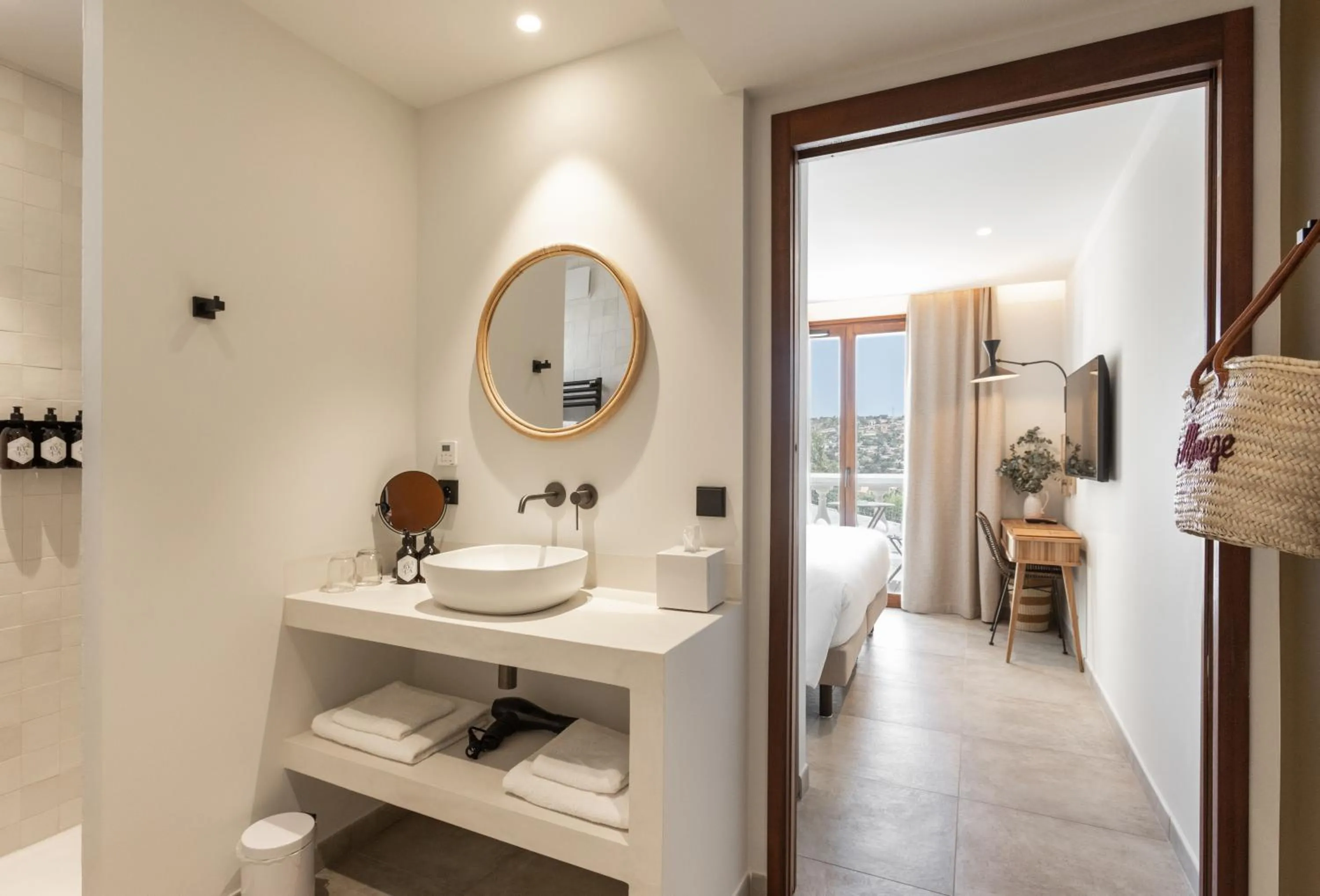 Bathroom in Le Mirage