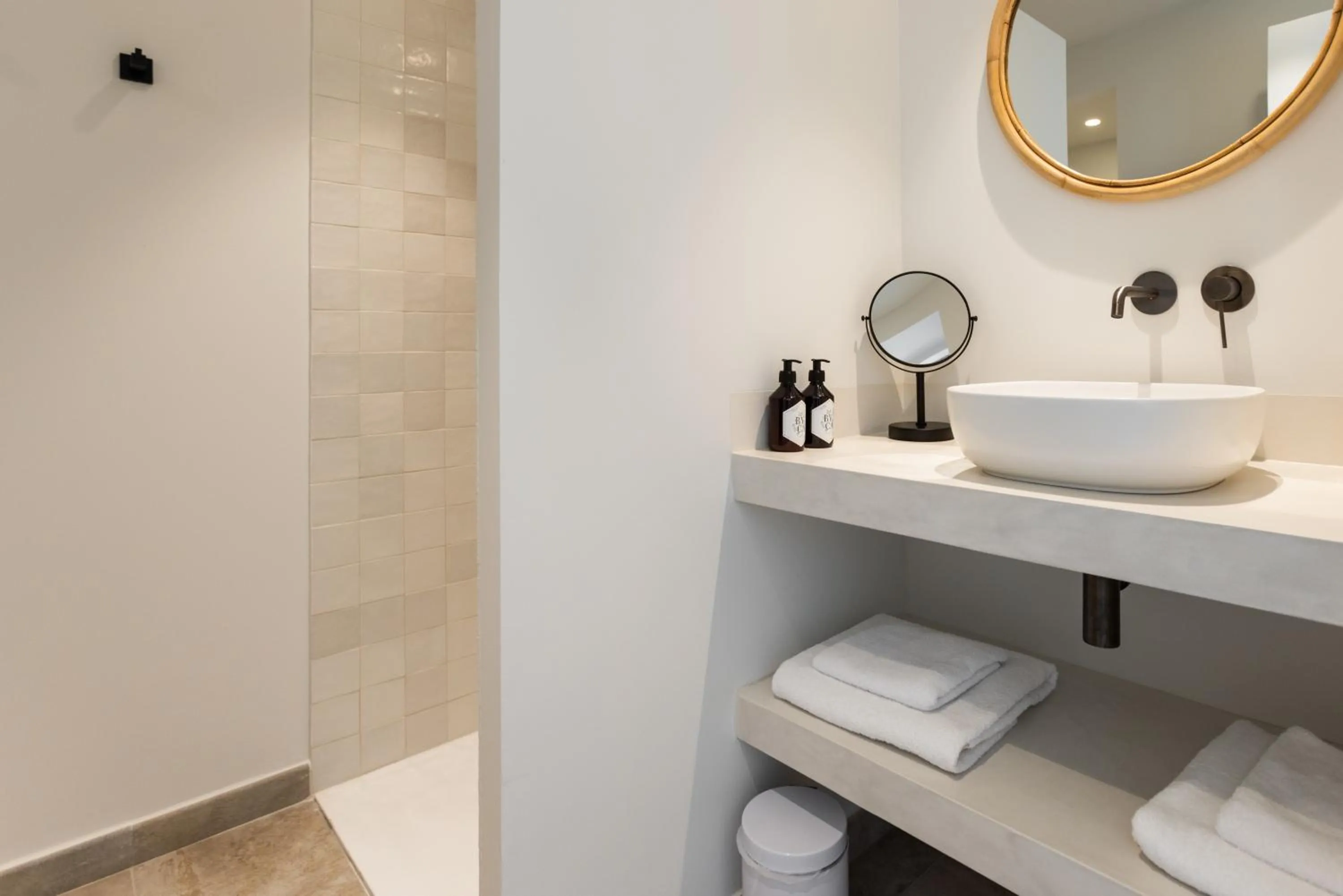 Bathroom in Le Mirage