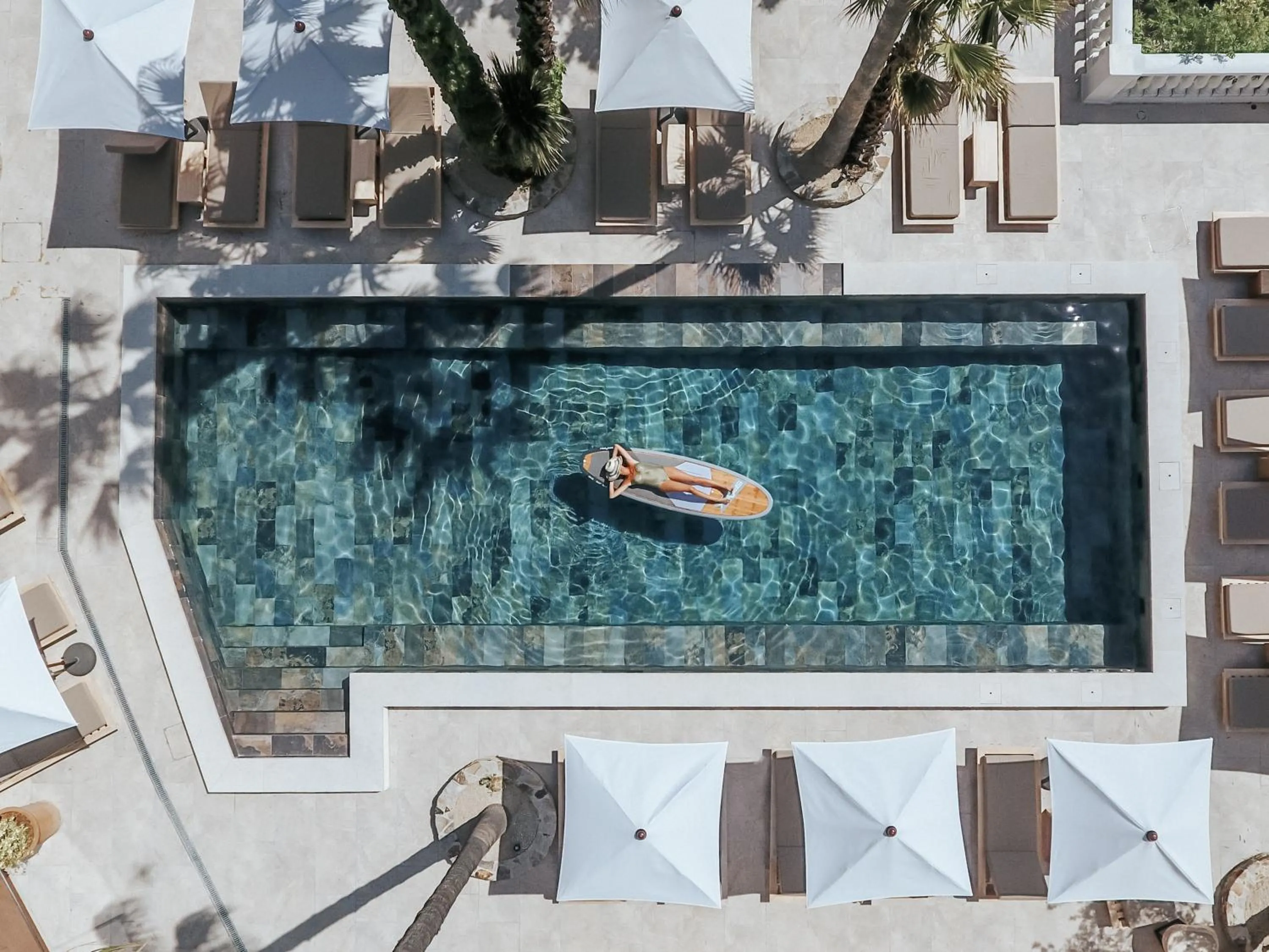 Swimming pool in Le Mirage