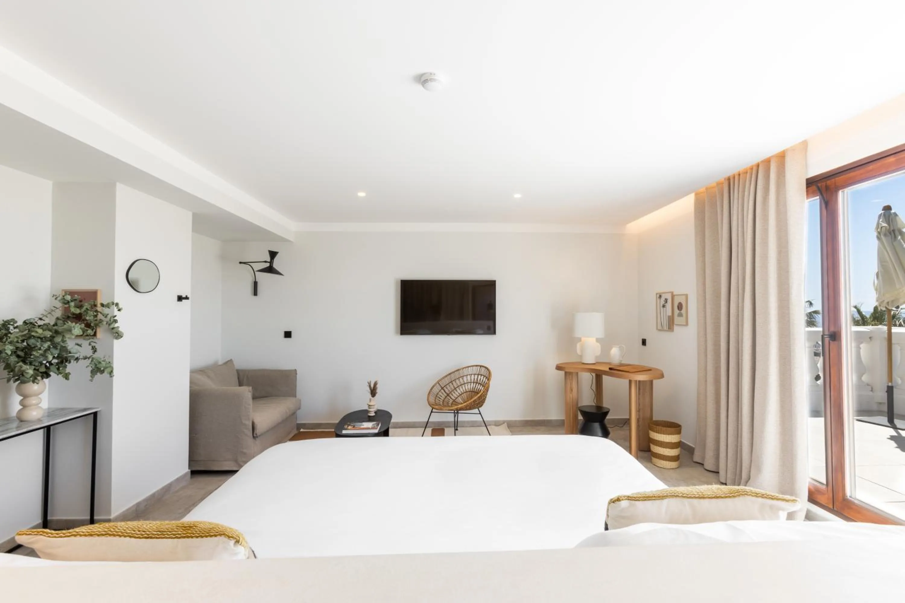 Bed in Le Mirage