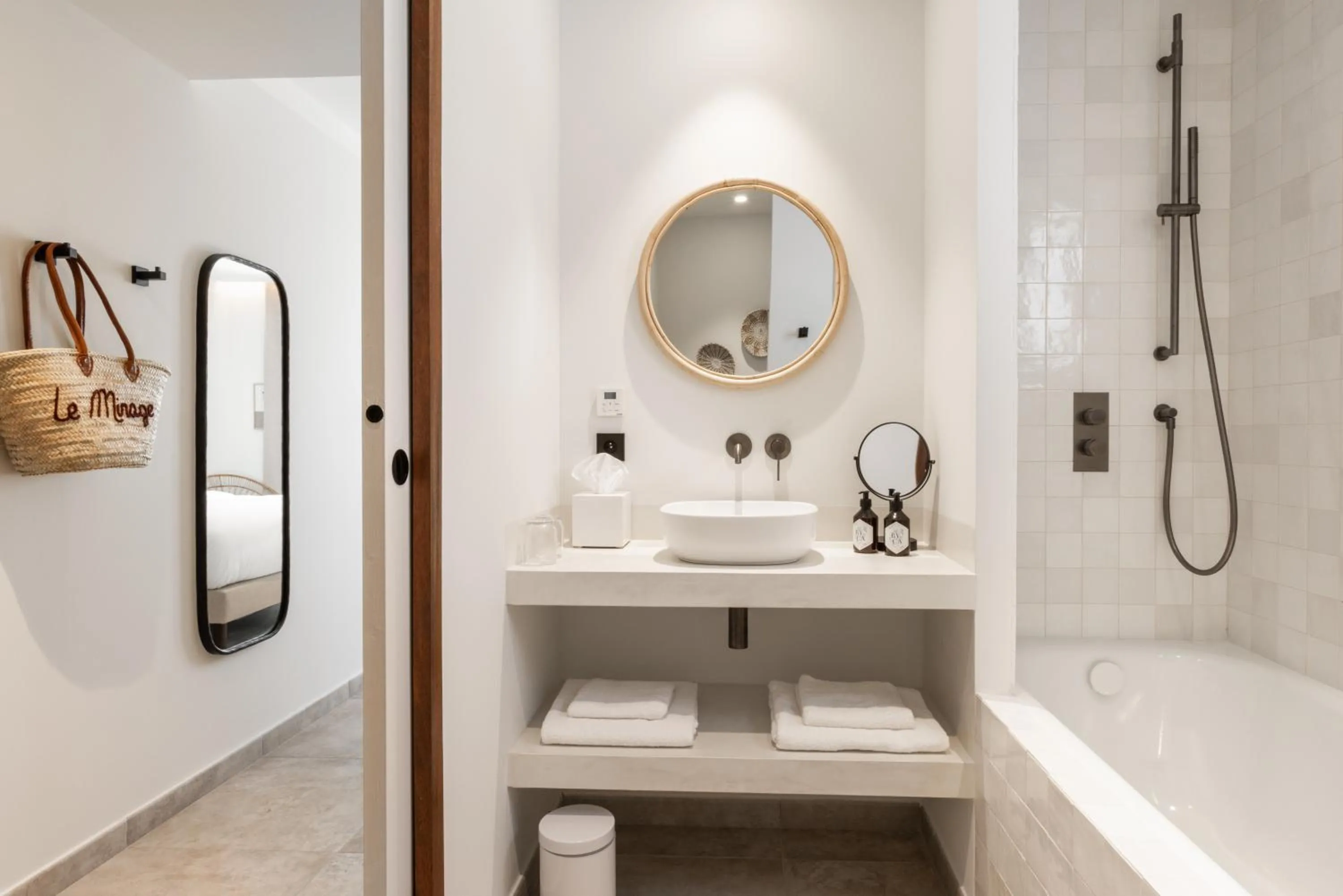 Bathroom in Le Mirage