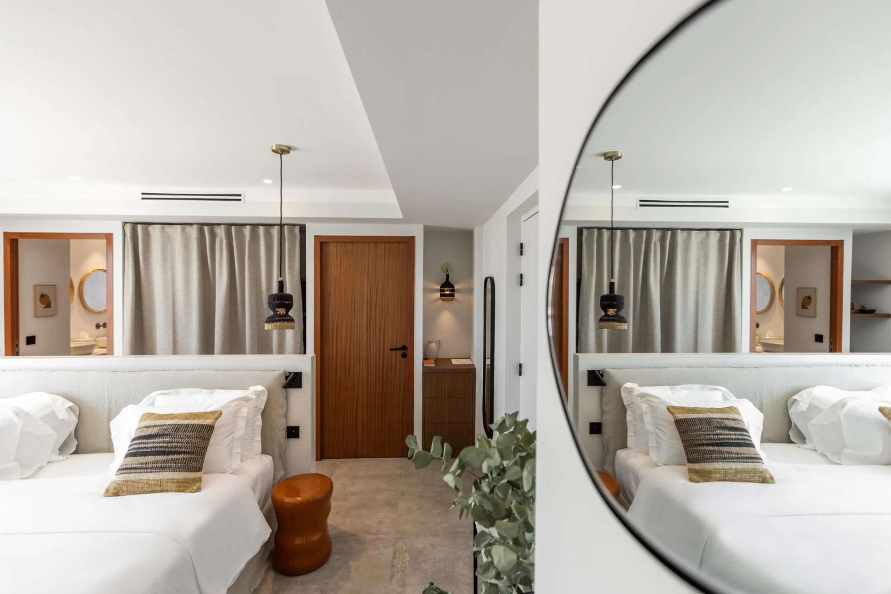 Bed in Le Mirage