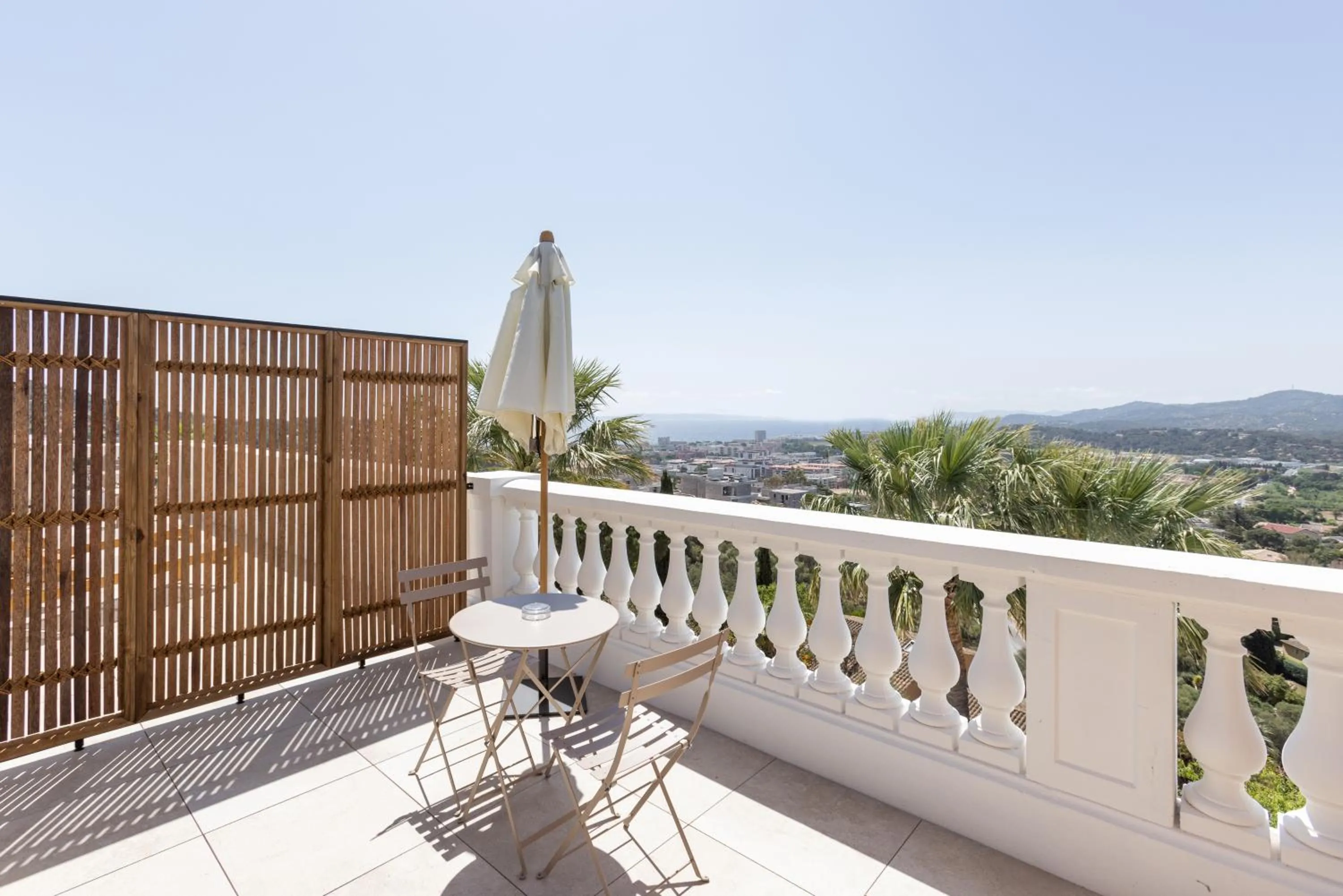 Balcony/Terrace in Le Mirage