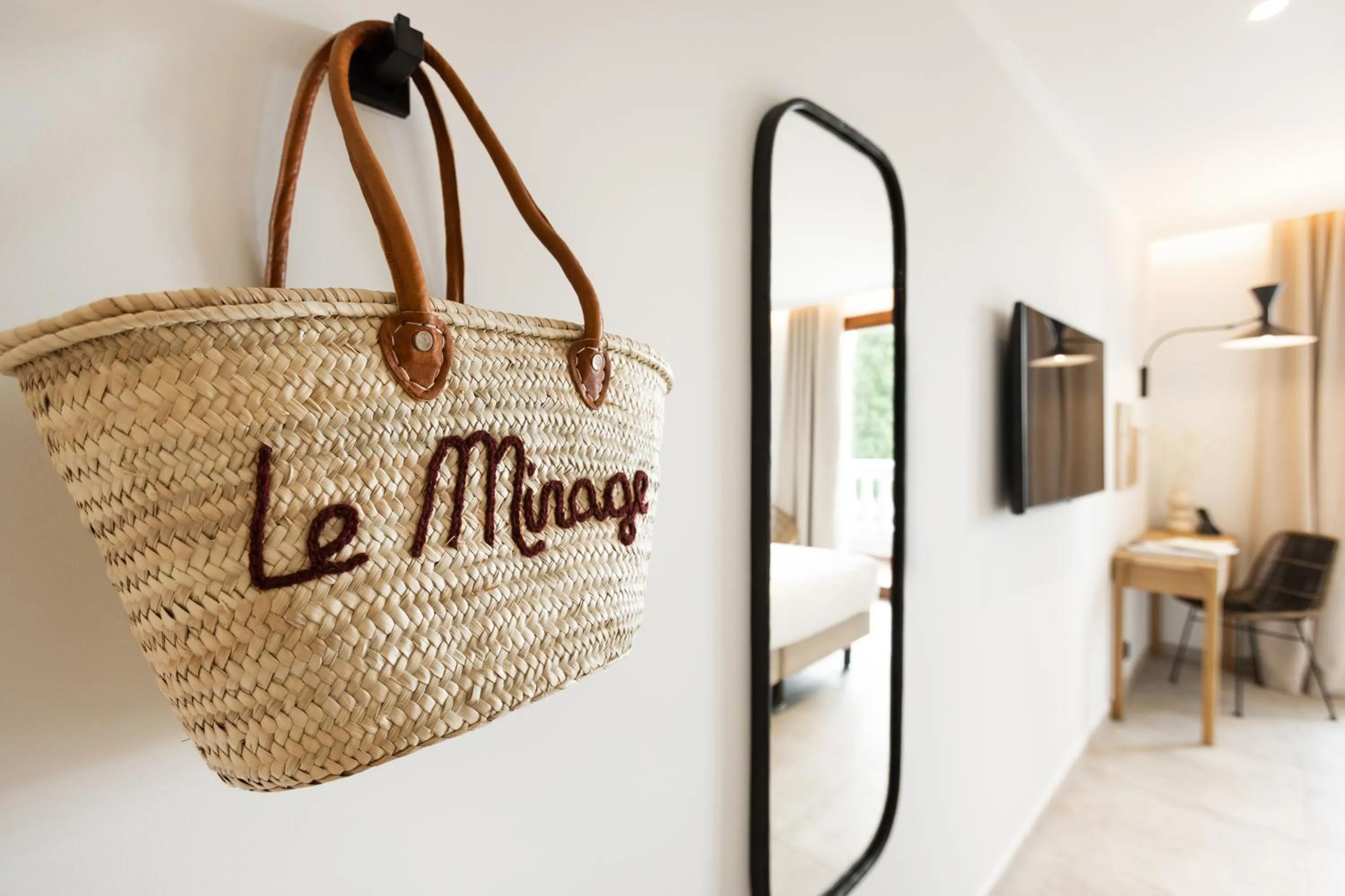 Decorative detail in Le Mirage