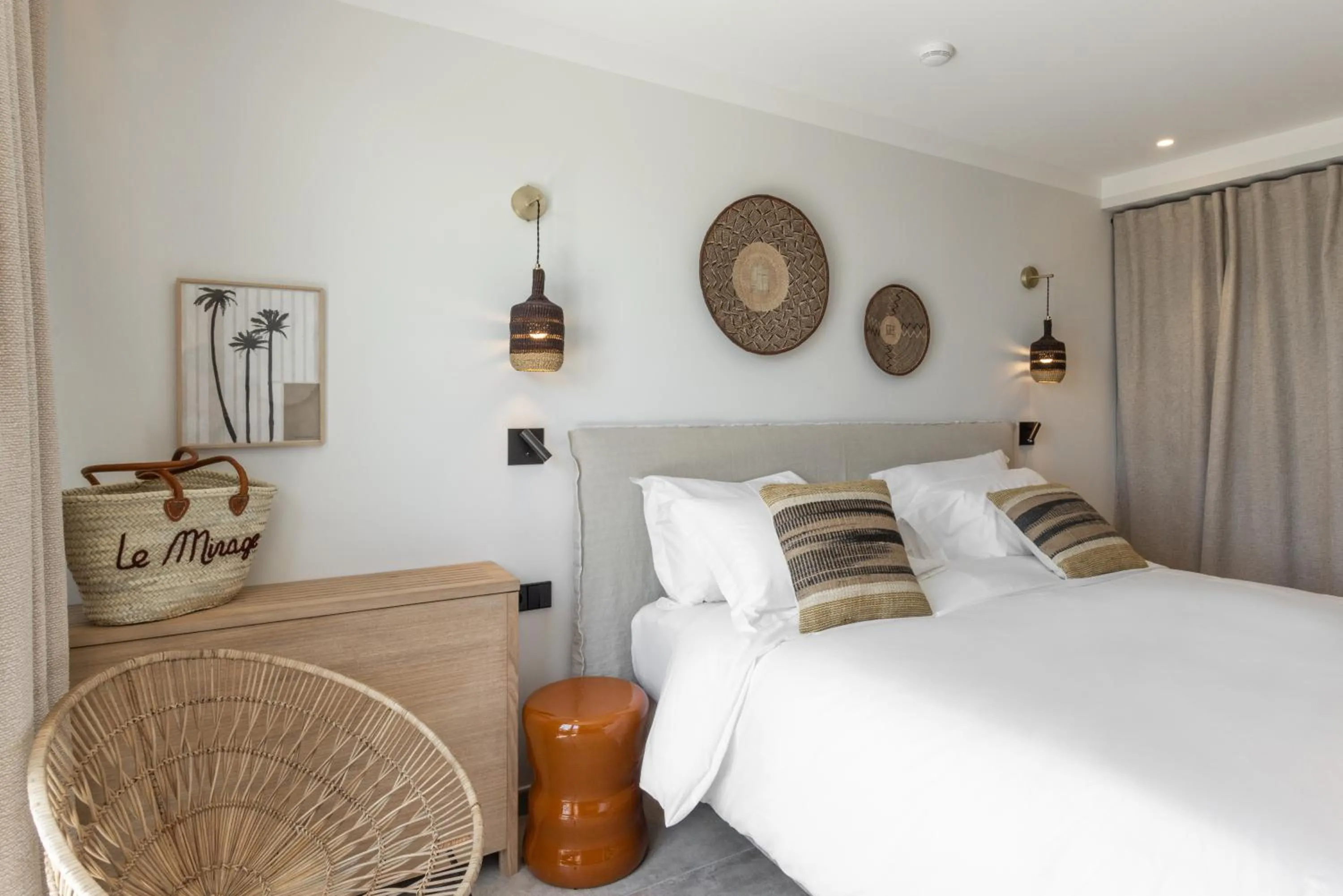 Bed in Le Mirage
