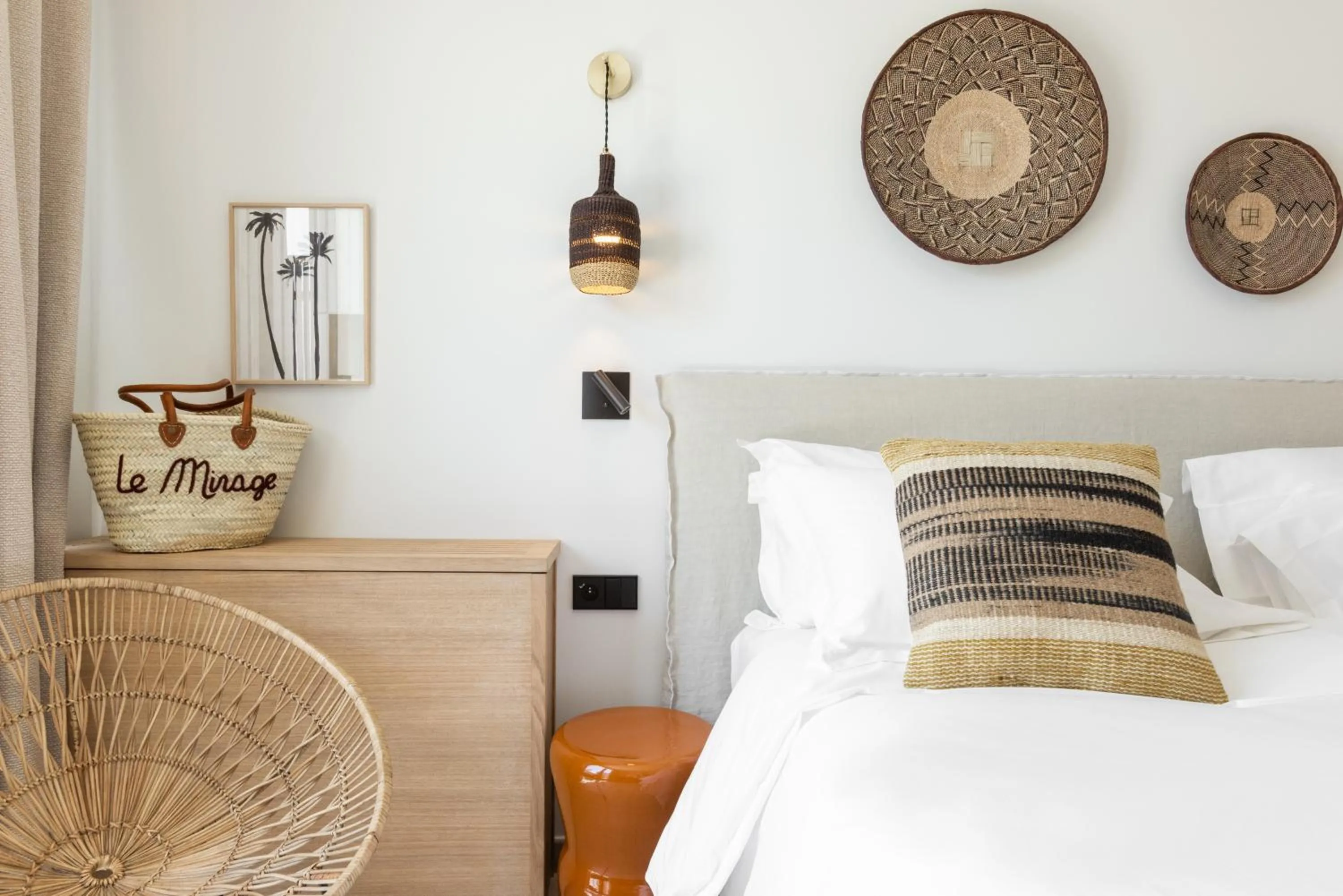 Bed in Le Mirage