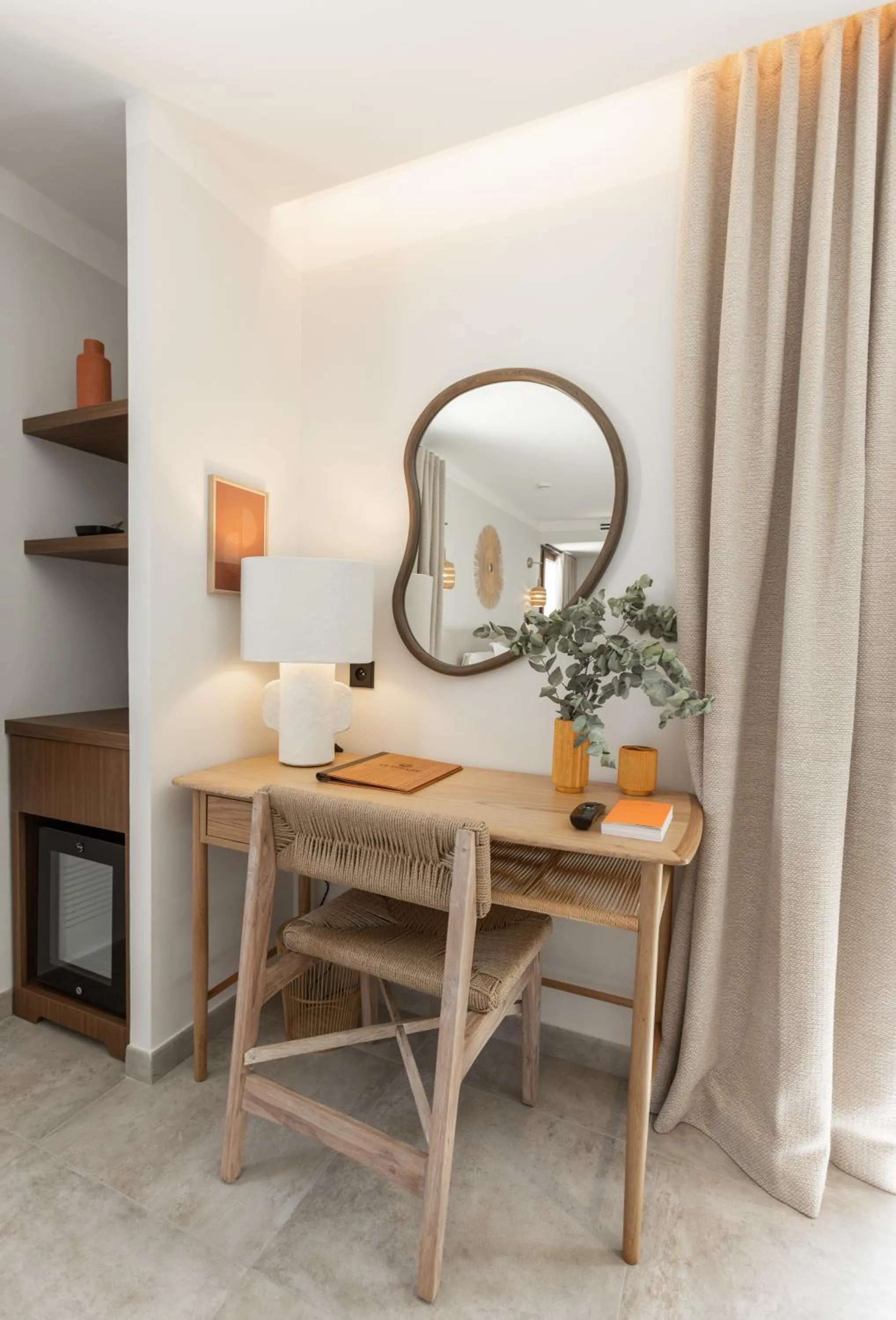 Bedroom in Le Mirage