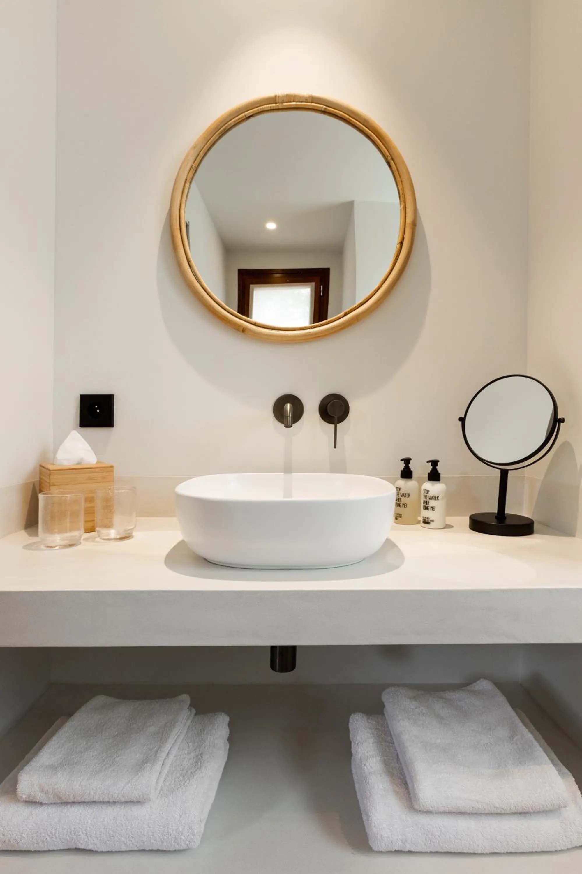 Bathroom in Le Mirage