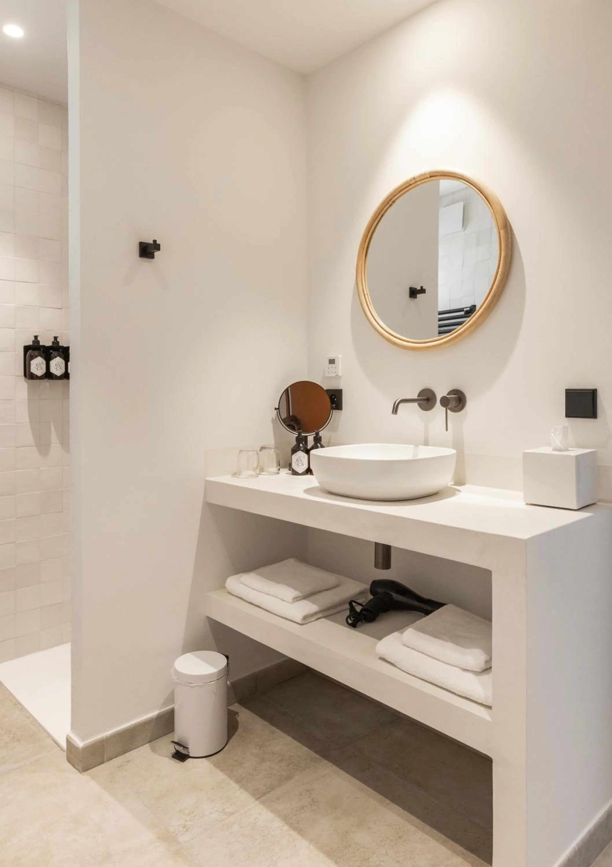 Bathroom in Le Mirage