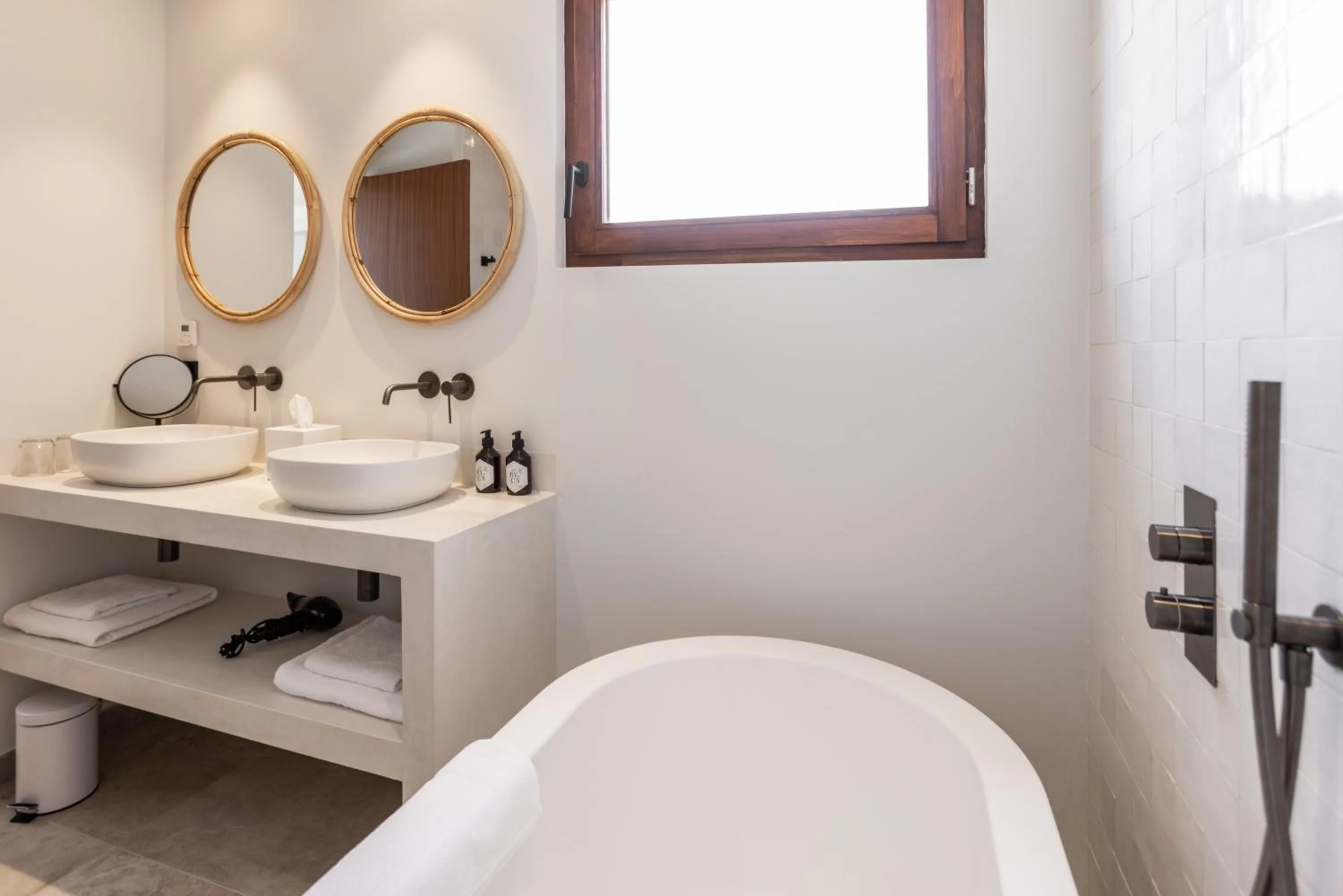 Bathroom in Le Mirage