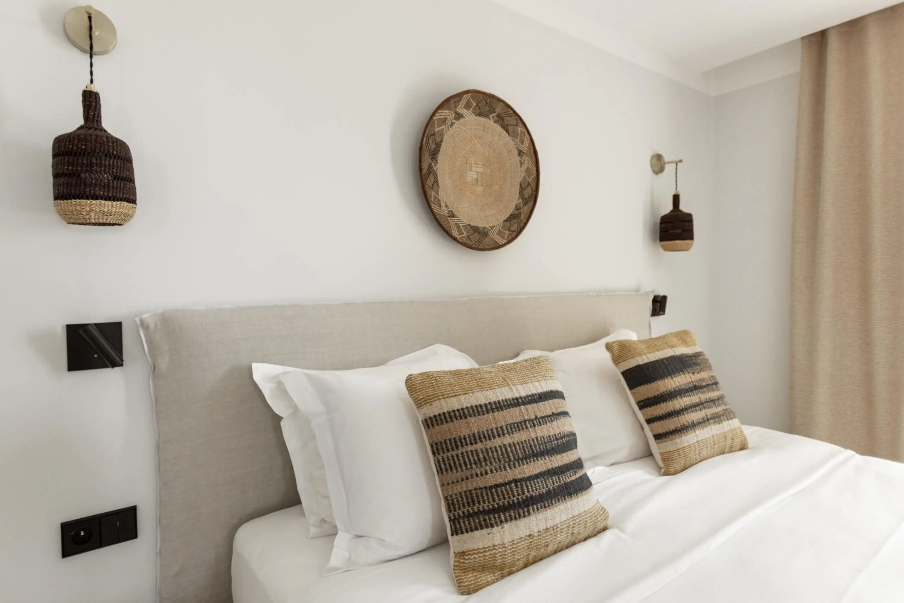 Bed in Le Mirage
