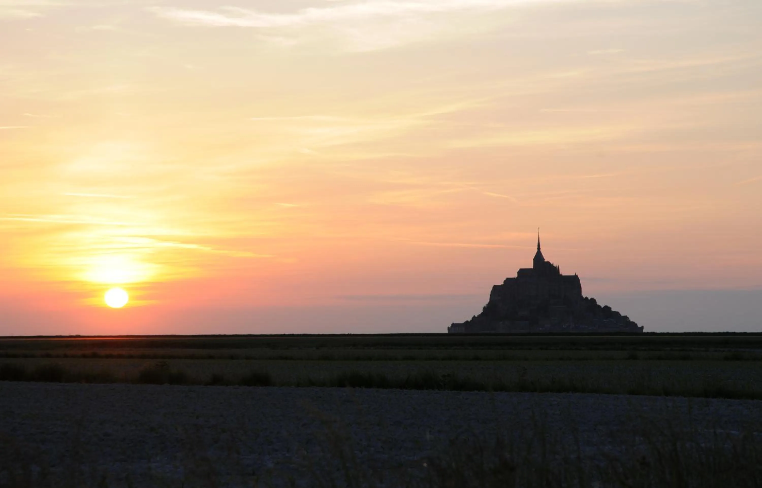 Nearby landmark in Logis Hôtel Restaurant Le Gue Du Holme