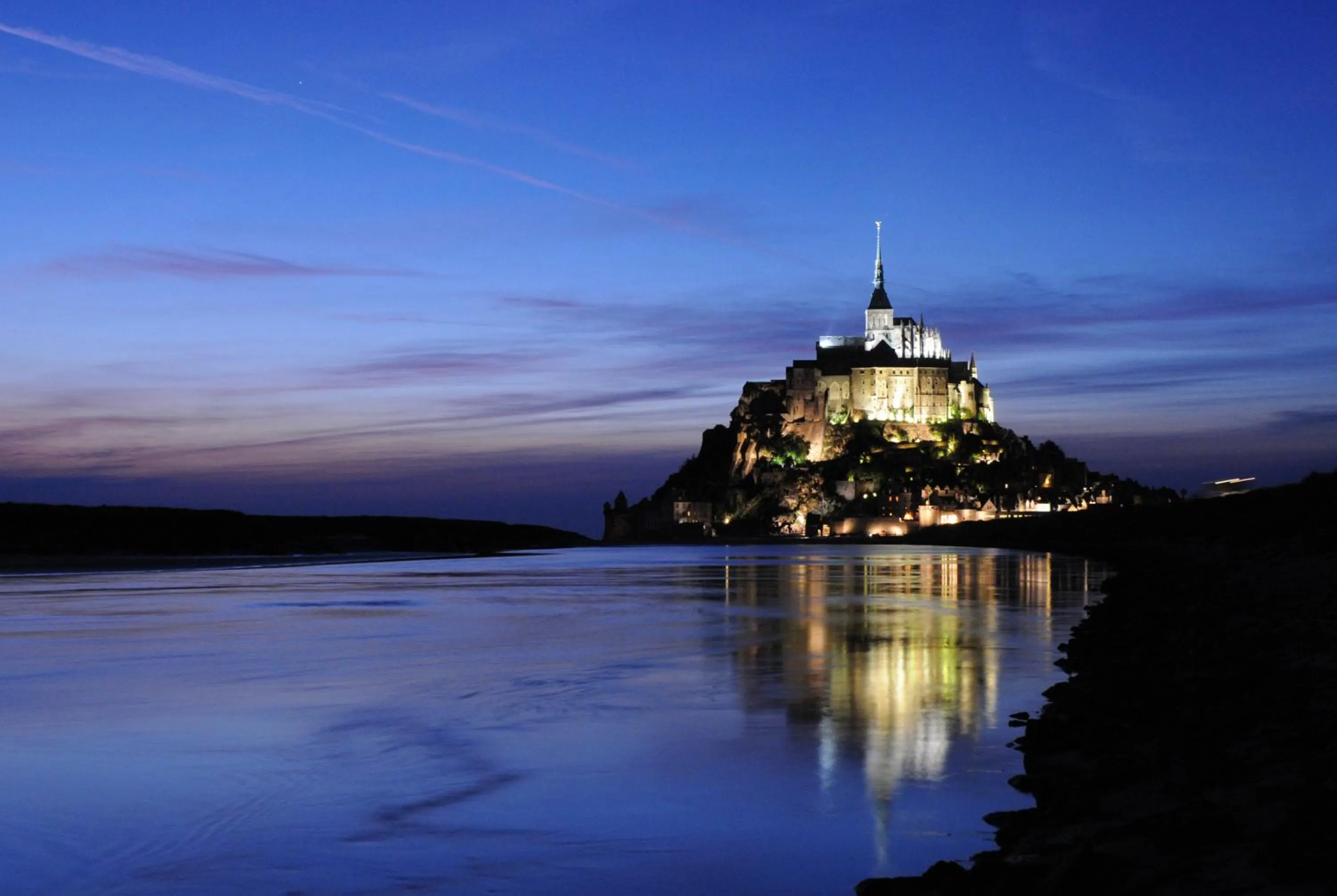 Nearby landmark in Logis Hôtel Restaurant Le Gue Du Holme
