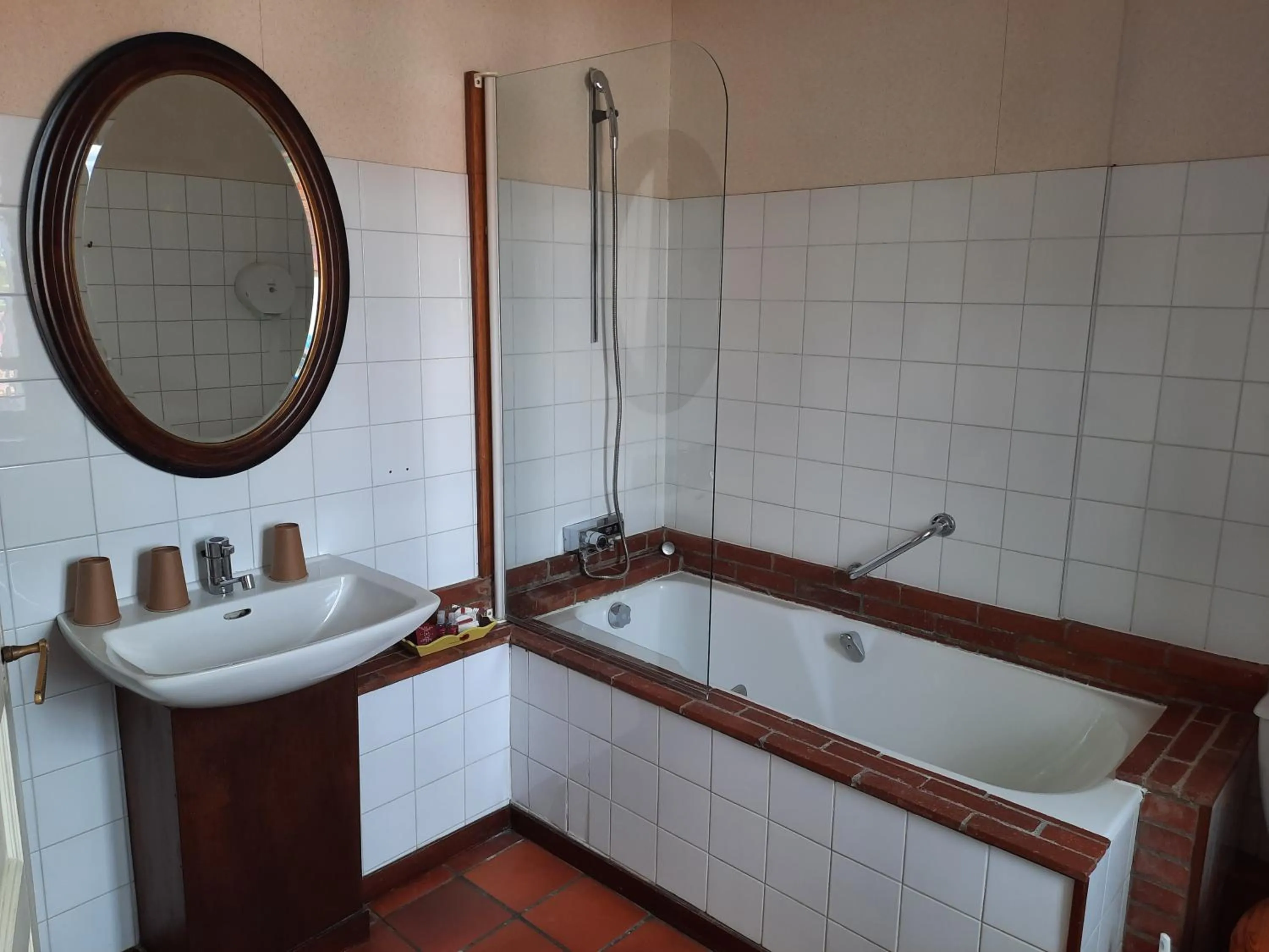 Bathroom in Hôtel De La Barbacane