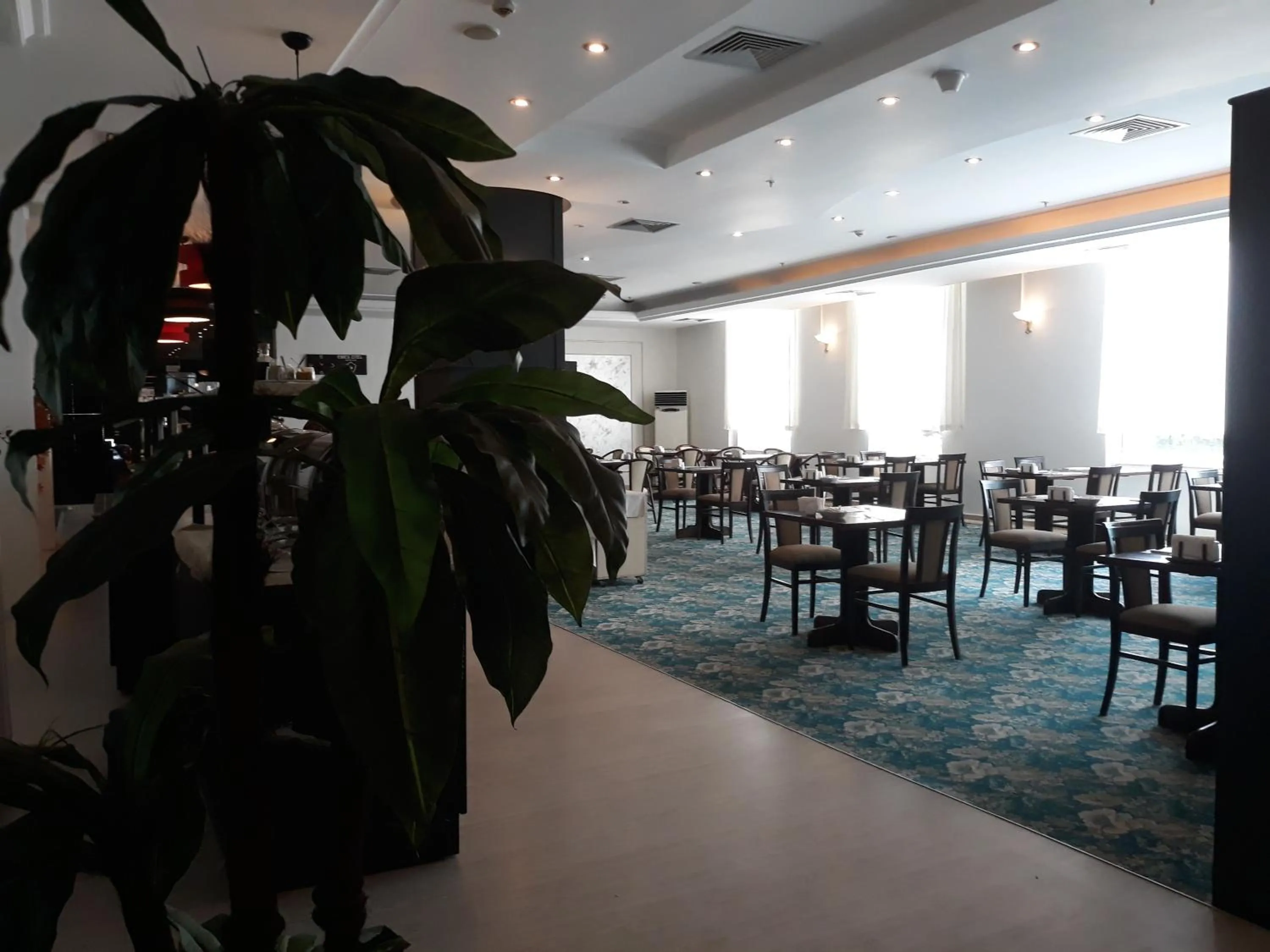 Restaurant/places to eat in EmexOtel Kocaeli