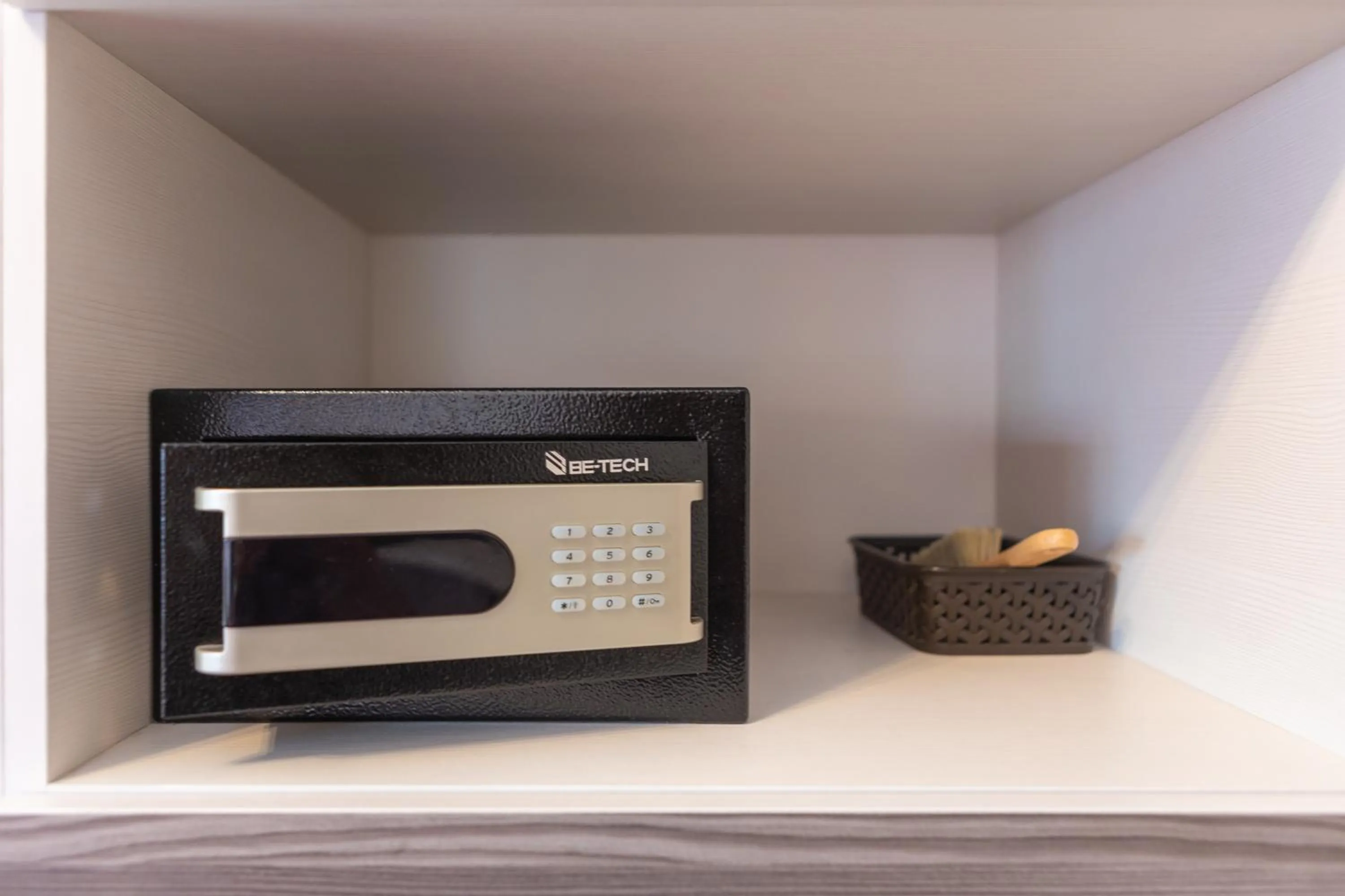 safe in Hotel Przystanek Torun