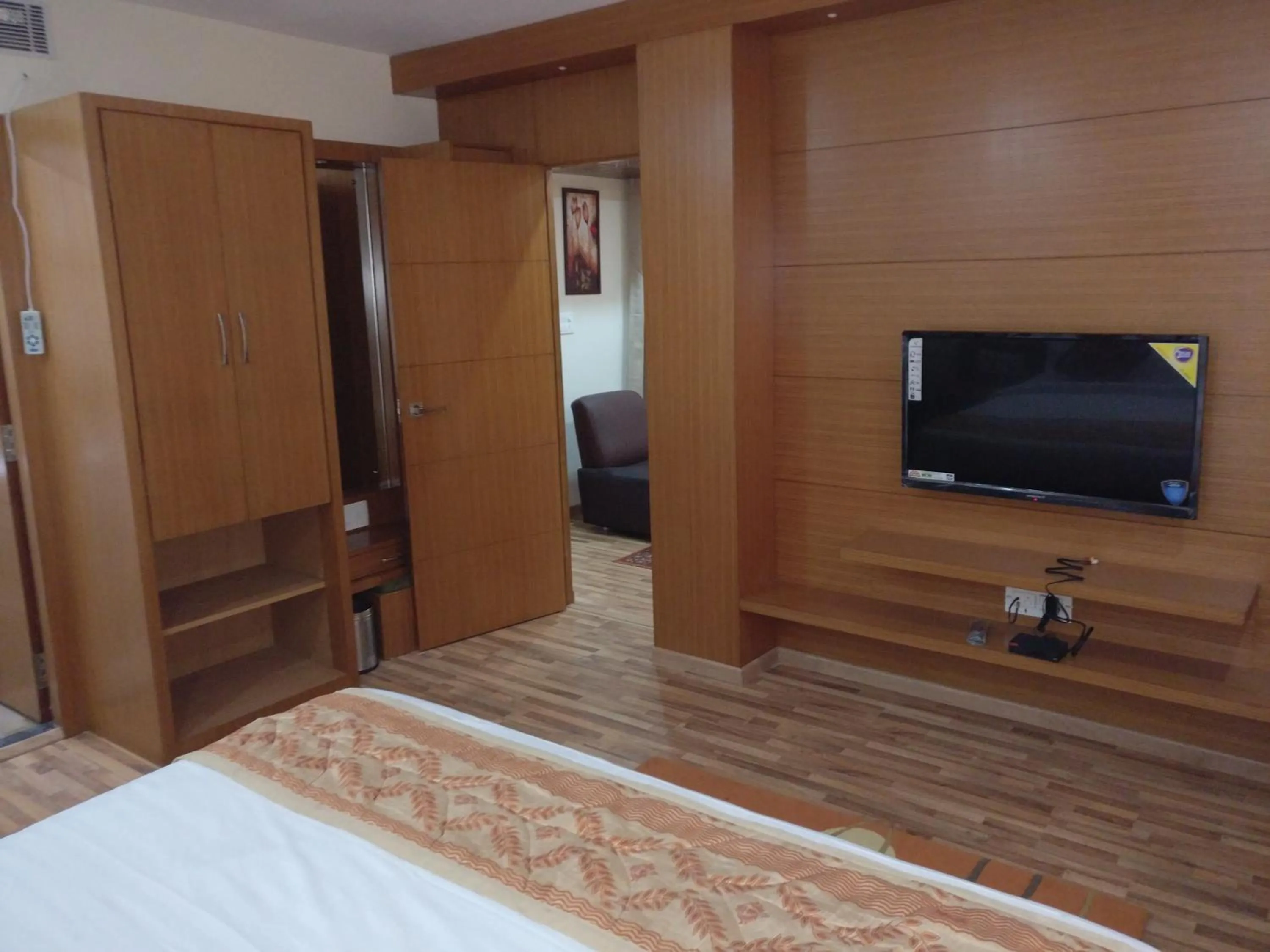 Bedroom, Bed in Hotel Hampi International