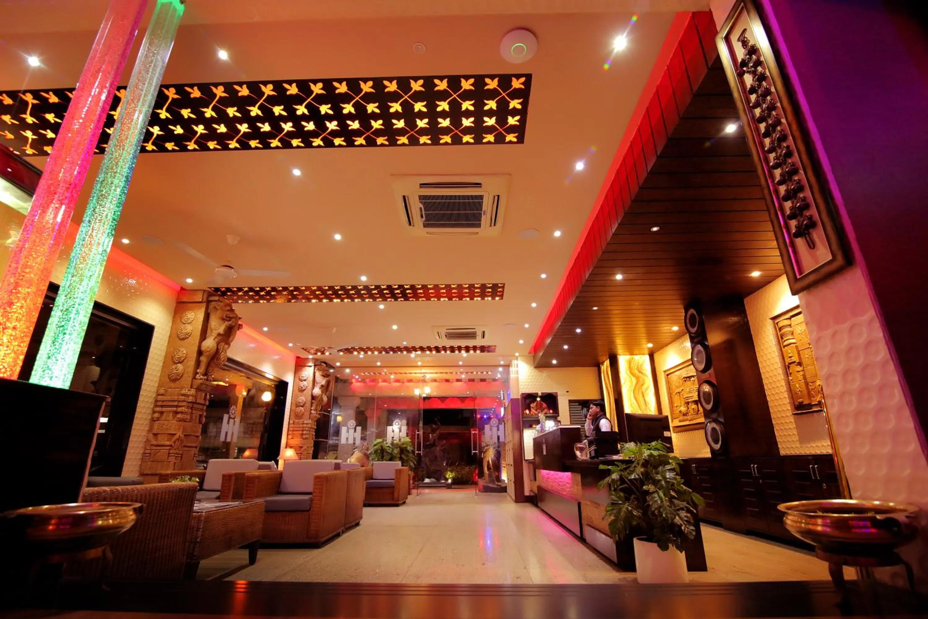 Lobby or reception in Hotel Hampi International