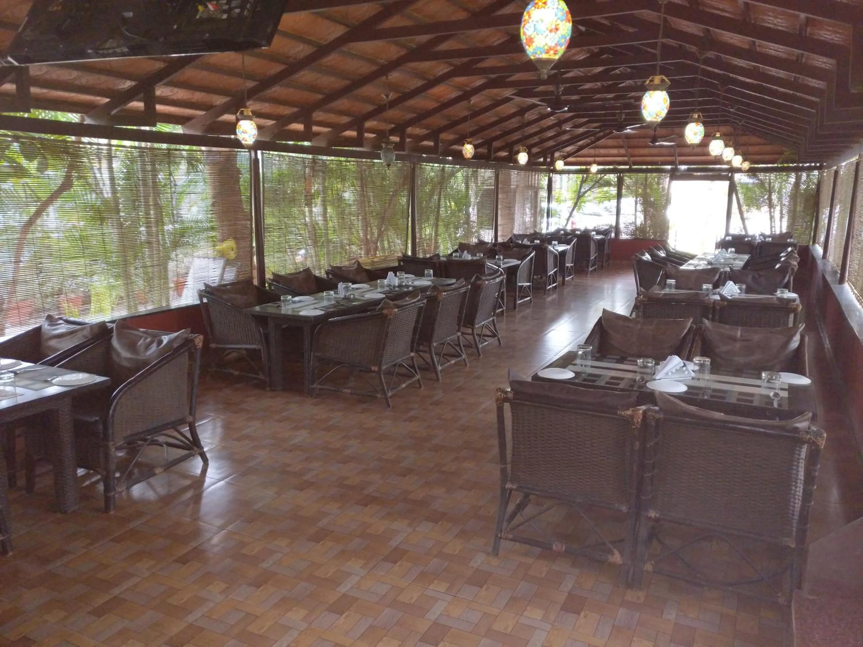 Restaurant/places to eat in Hotel Hampi International