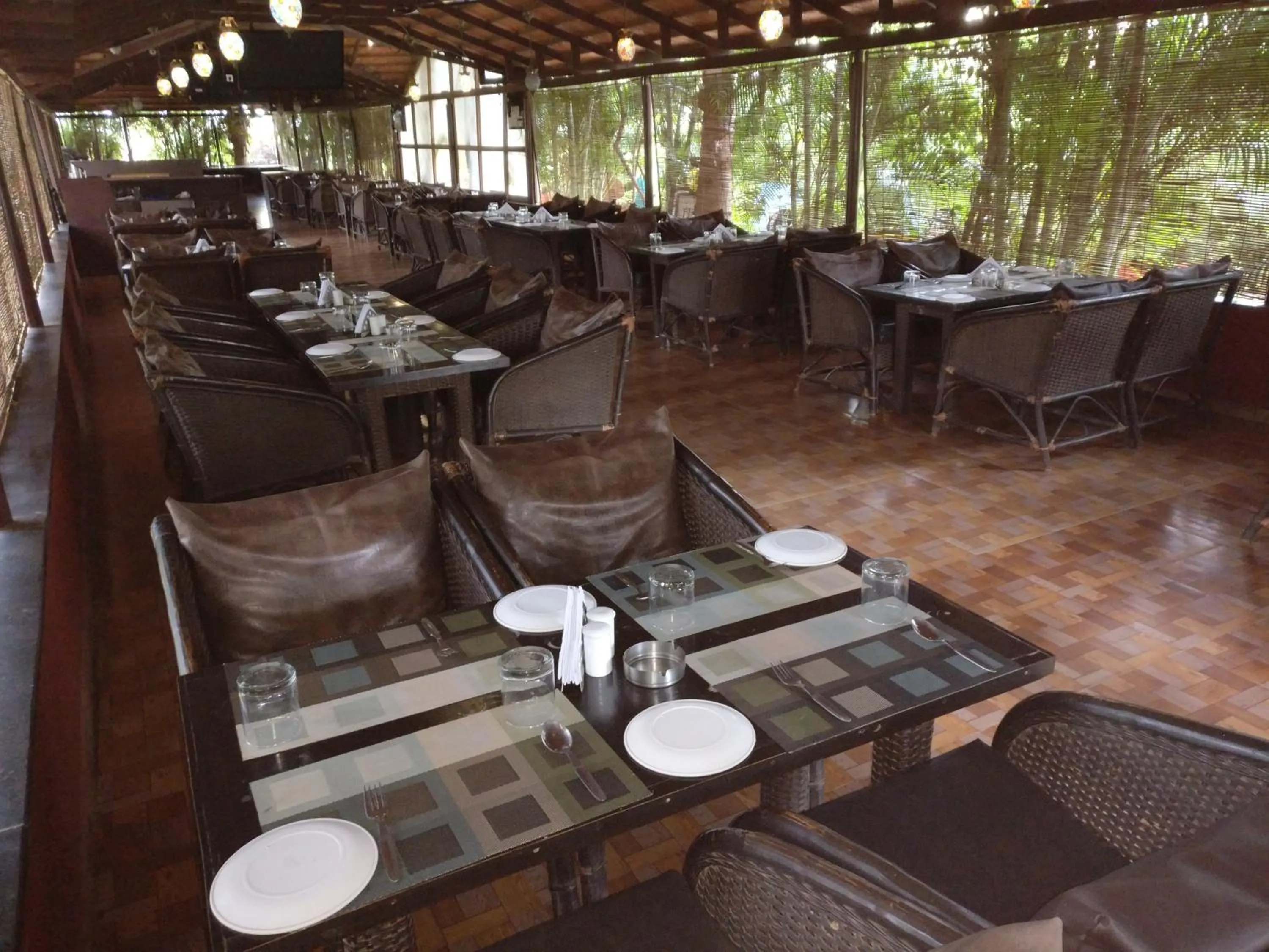 Restaurant/places to eat in Hotel Hampi International