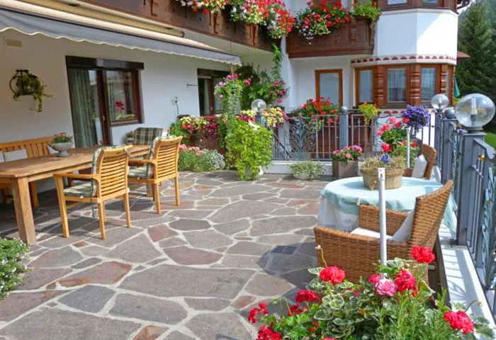 Property building in Landhaus Dengg